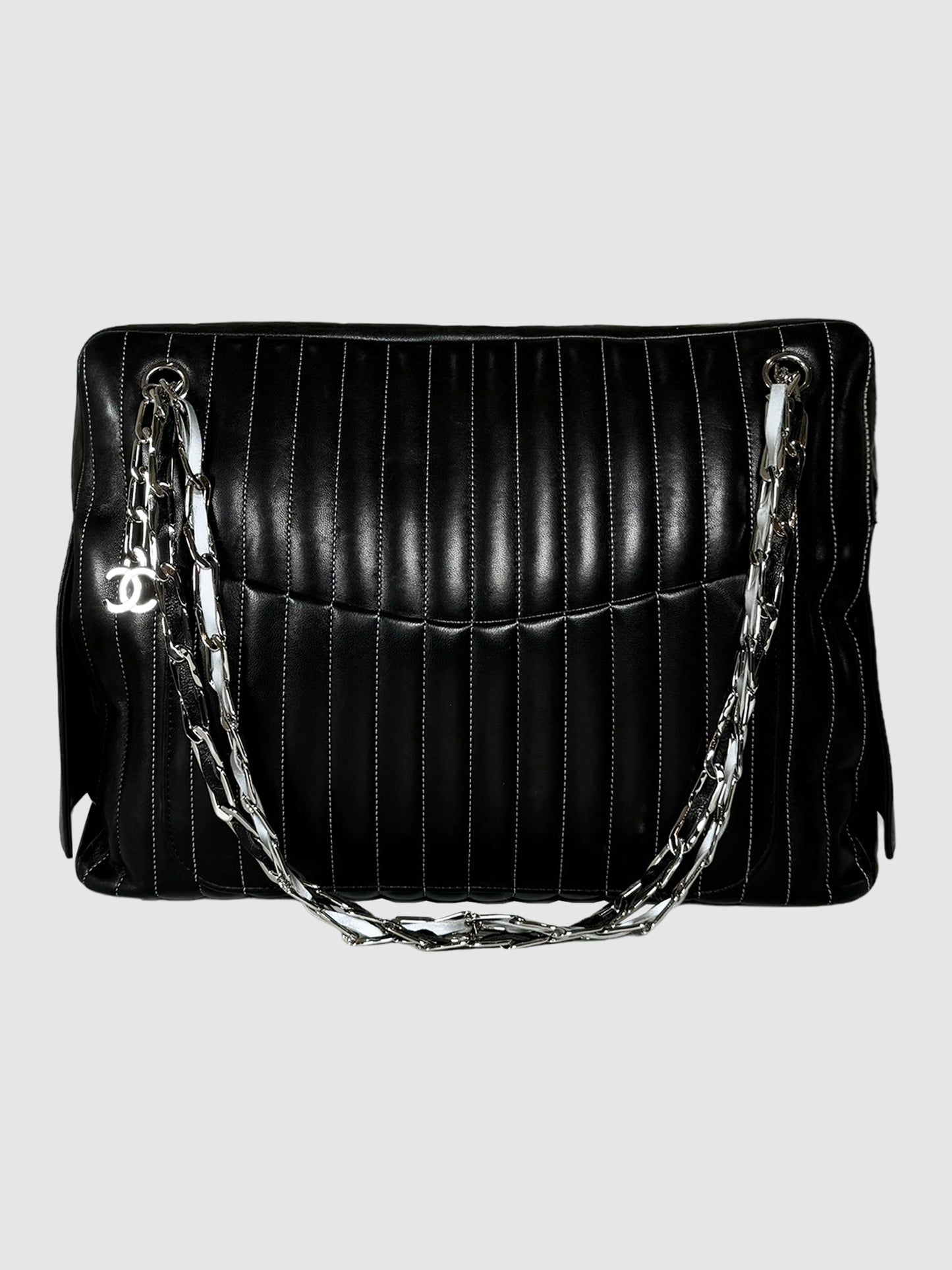 2005-2006 Mademoiselle Ligne Vertical Quilted Leather Shoulder Bag