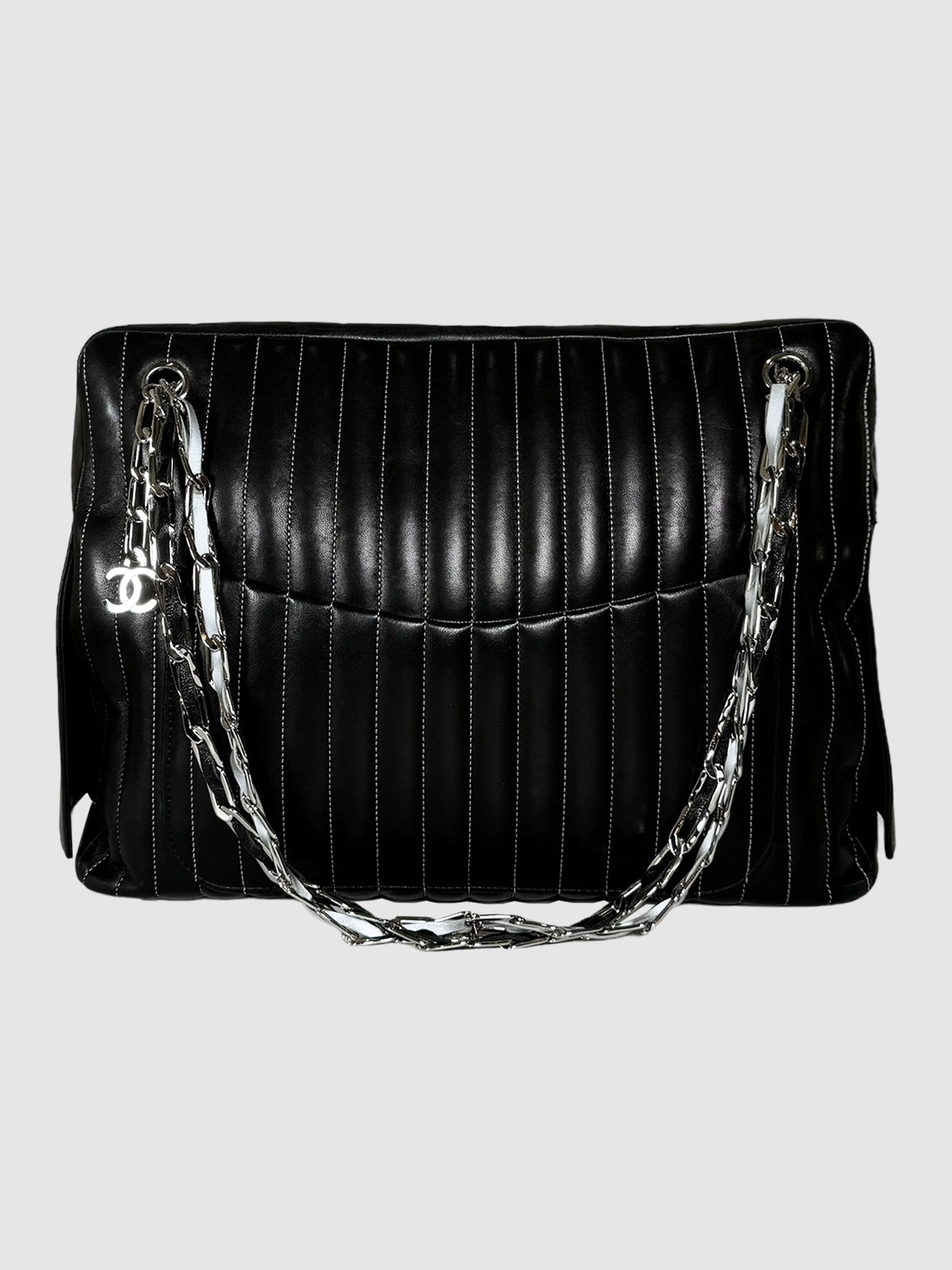 2005-2006 Mademoiselle Ligne Vertical Quilted Leather Shoulder Bag