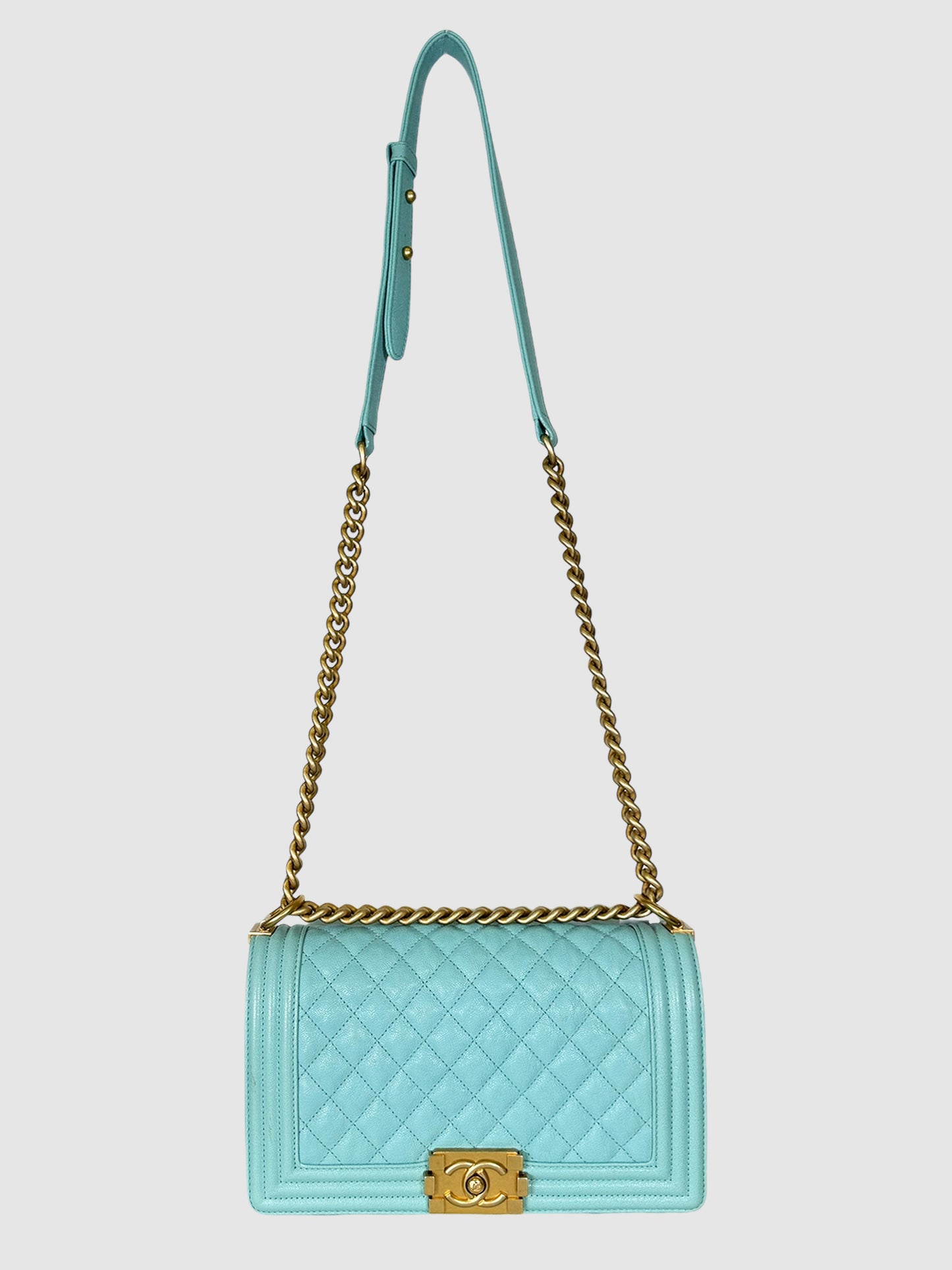 Chanel 2019 Medium Quilted Boy Bag Luxury Designer Resale Consignment Toronto VSP Trendy Vespucci 1stDibs Shoulder Crossbody