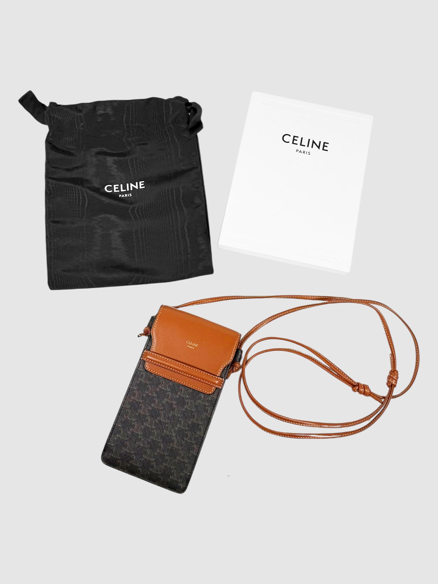 Triomphe Phone Pouch