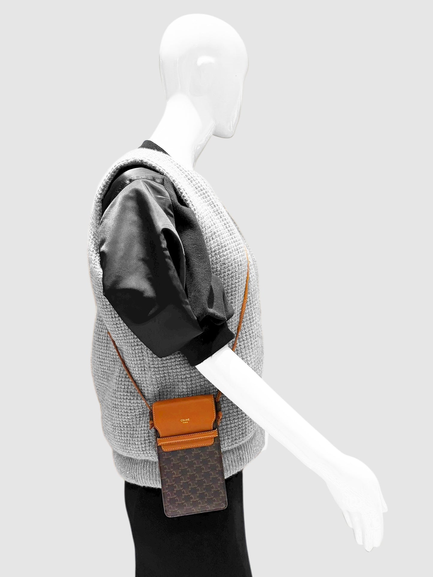 Triomphe Phone Pouch