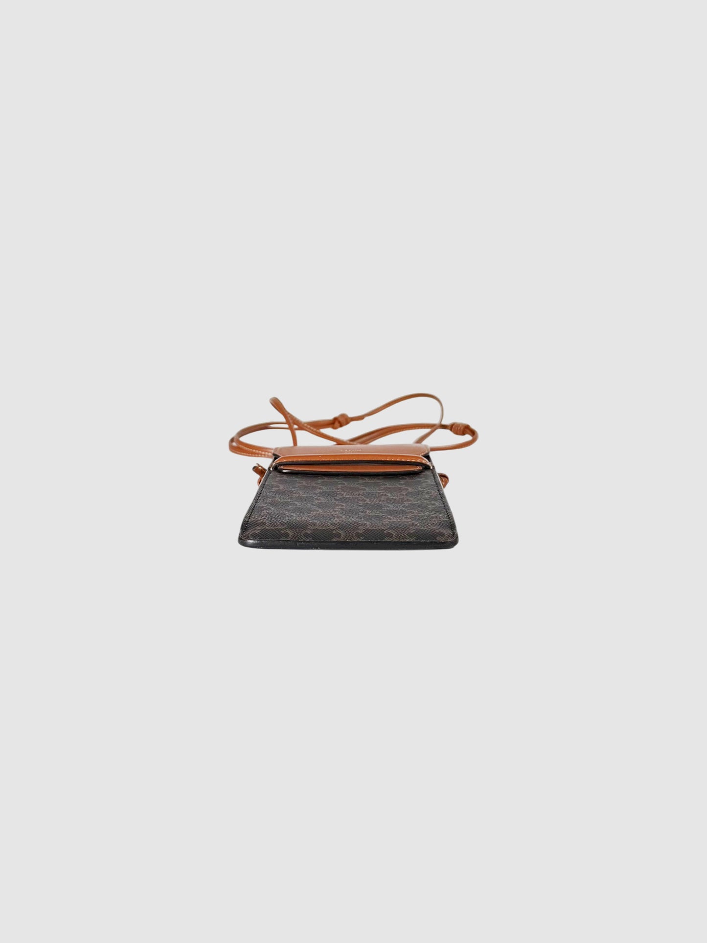 Triomphe Phone Pouch