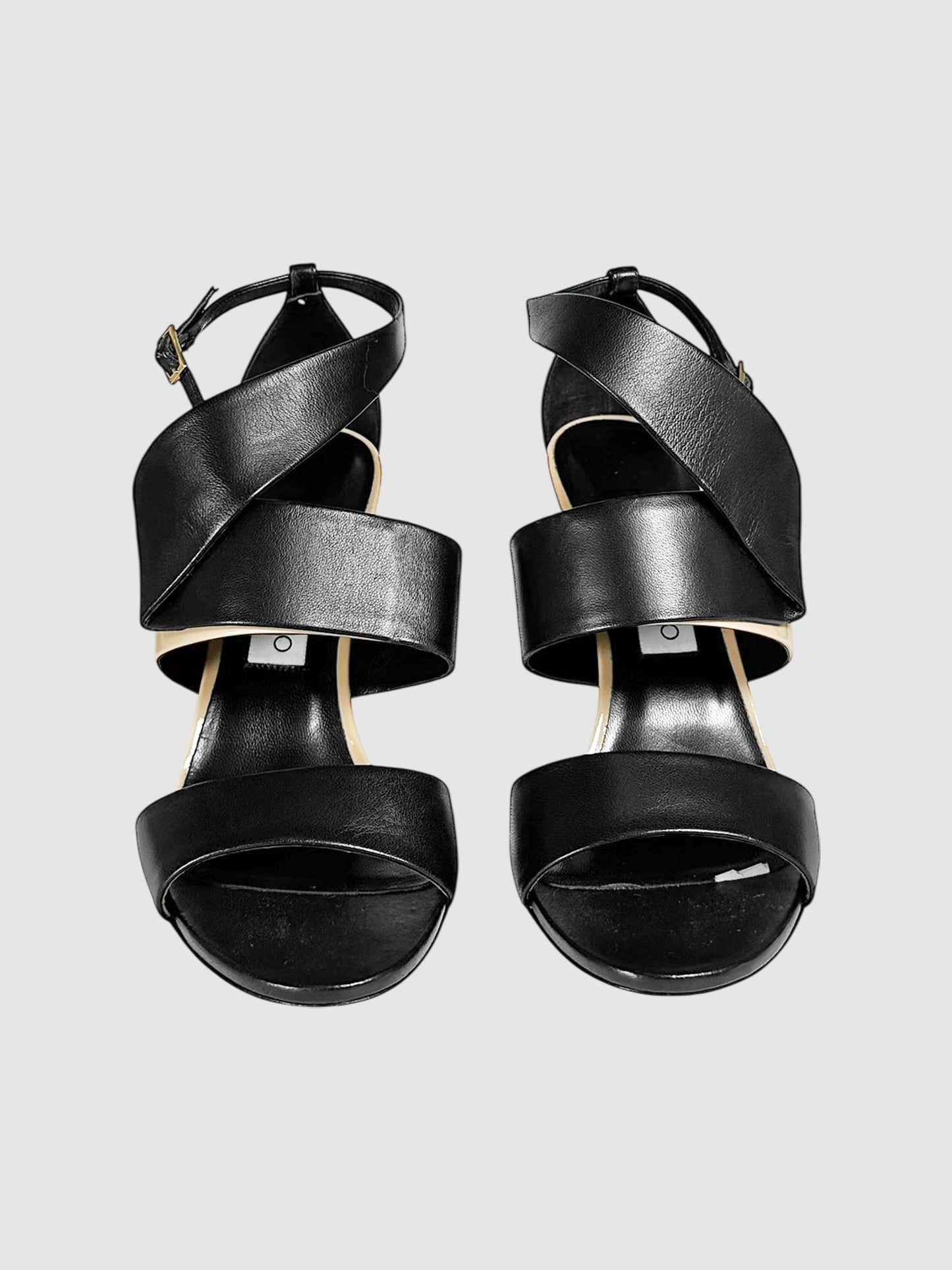 Trapeze 100 Pumps