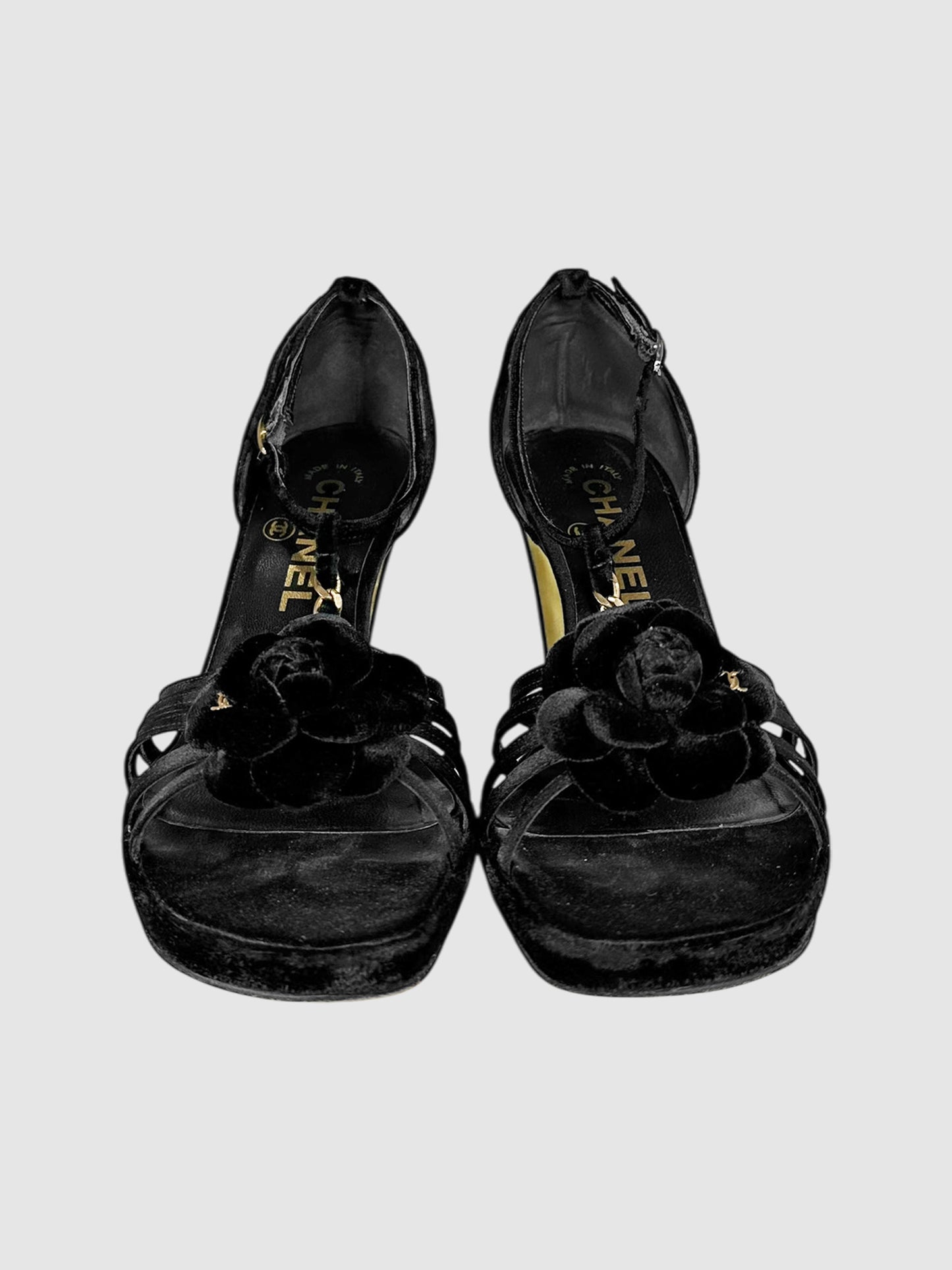 Velvet Camellia Pumps