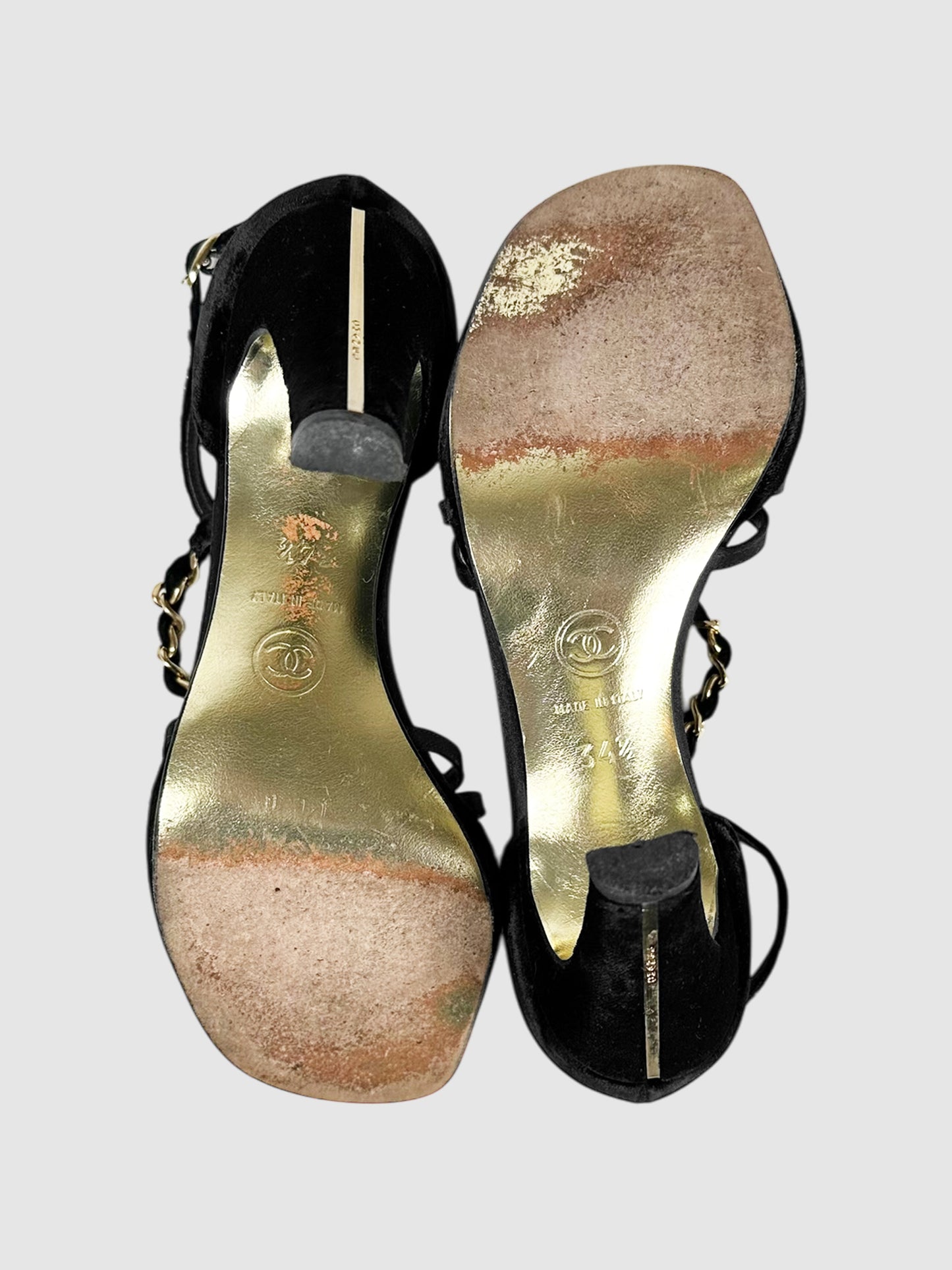 Velvet Camellia Pumps