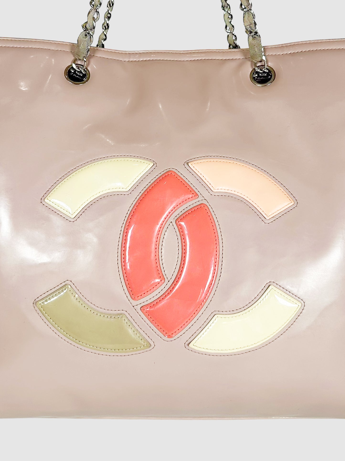 Lipstick Tote Bag