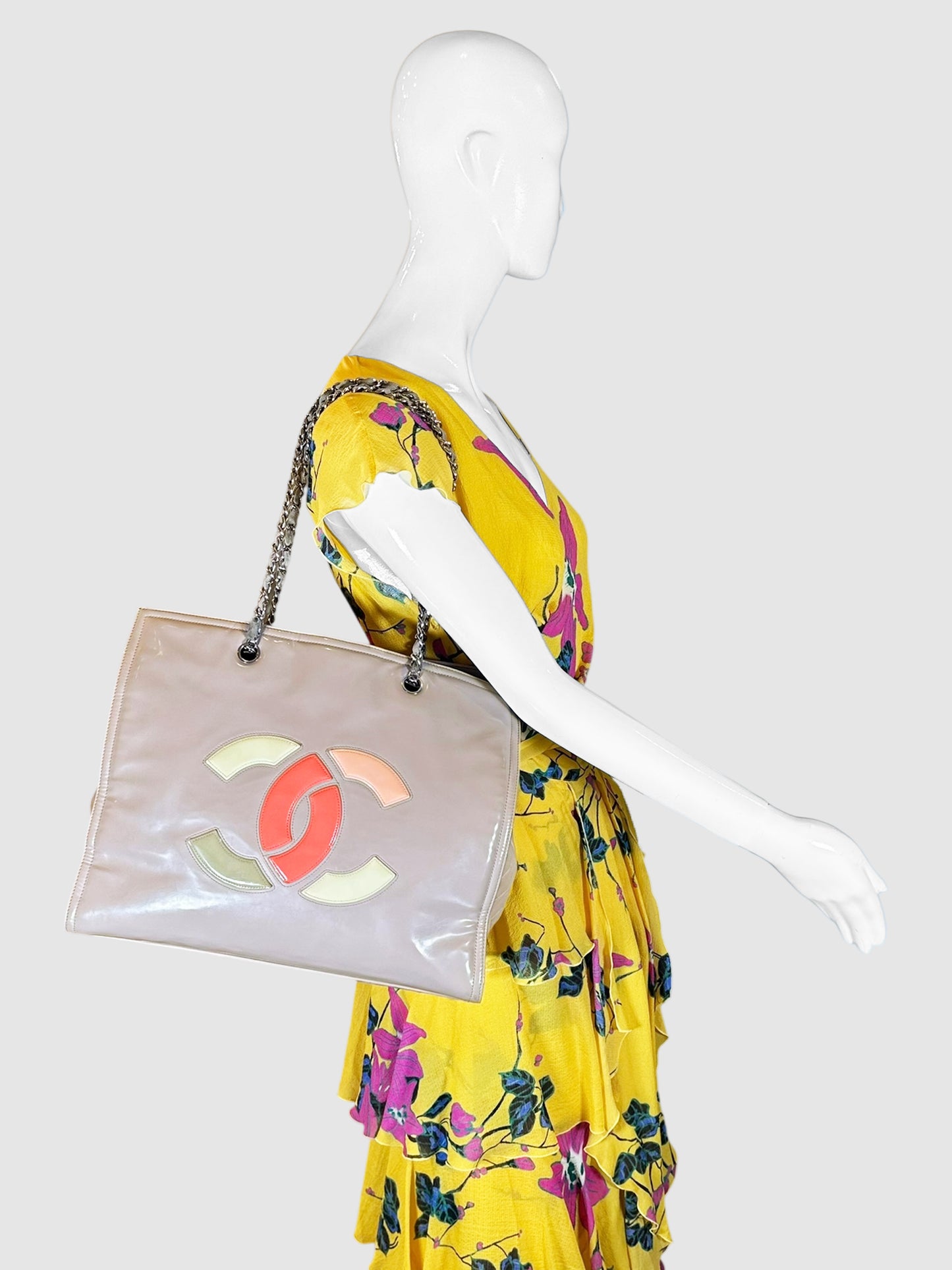 Lipstick Tote Bag