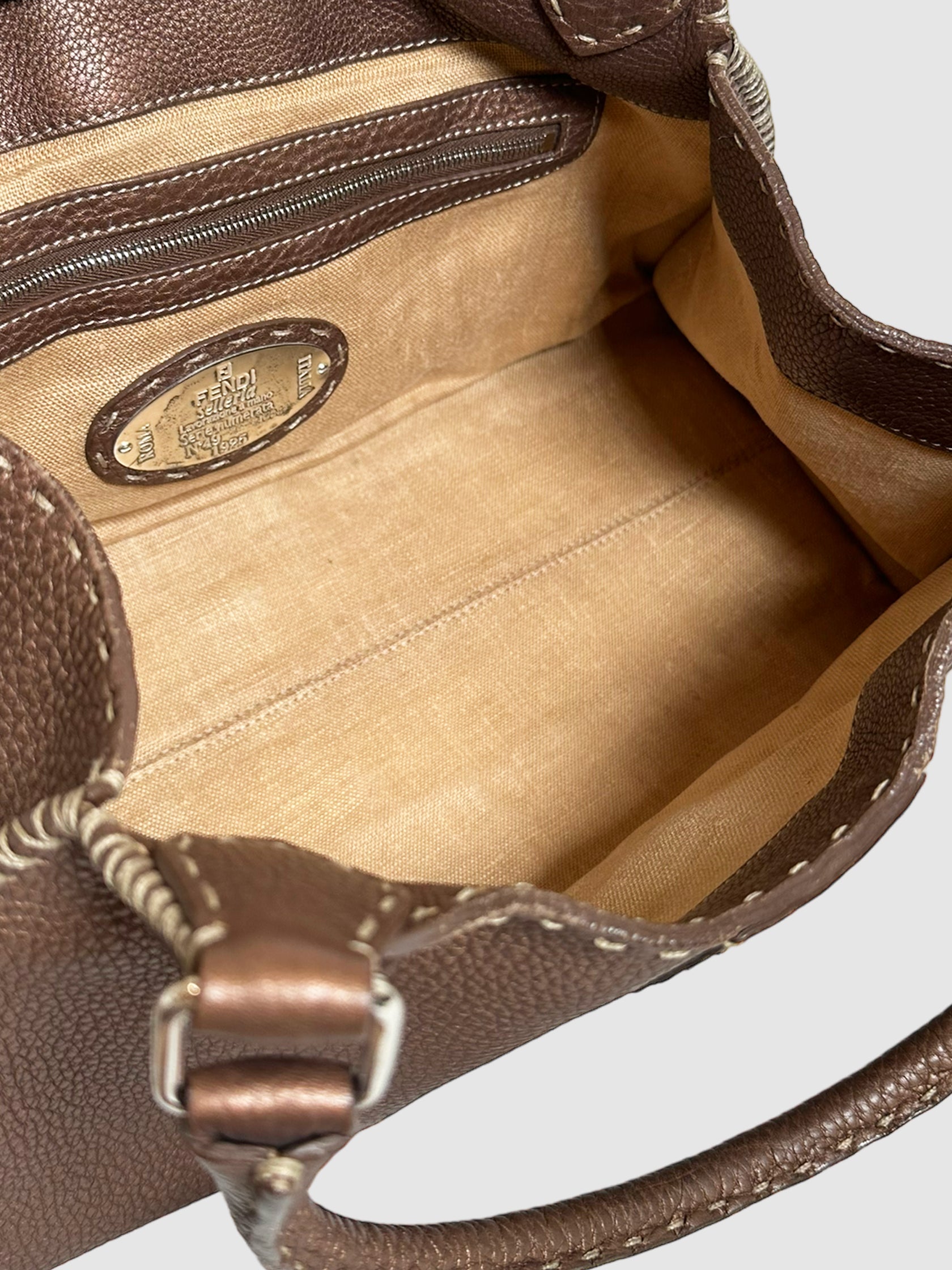 Sporty Selleria Shoulder Bag