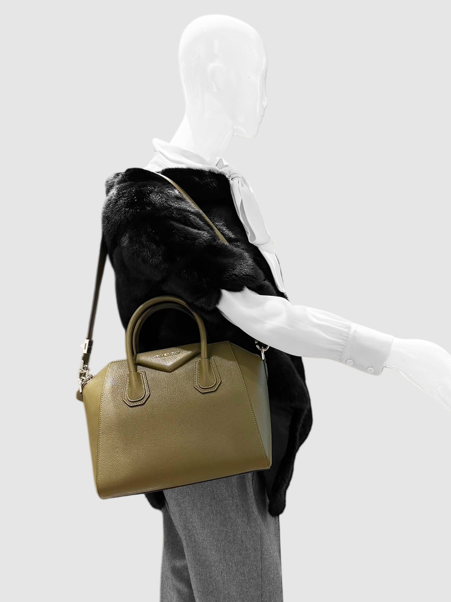Small Antigona Bag