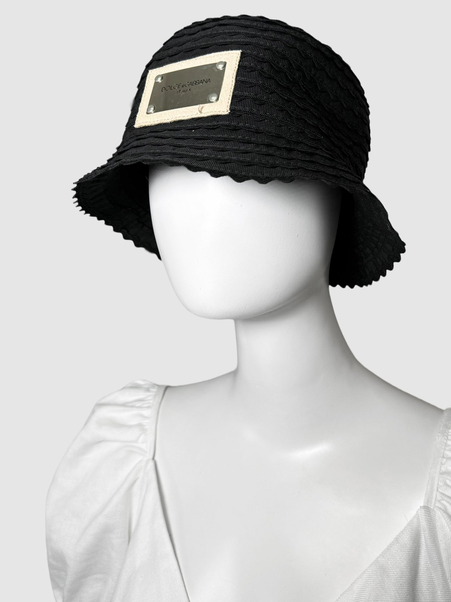 Scallop Lace Bucket Hat
