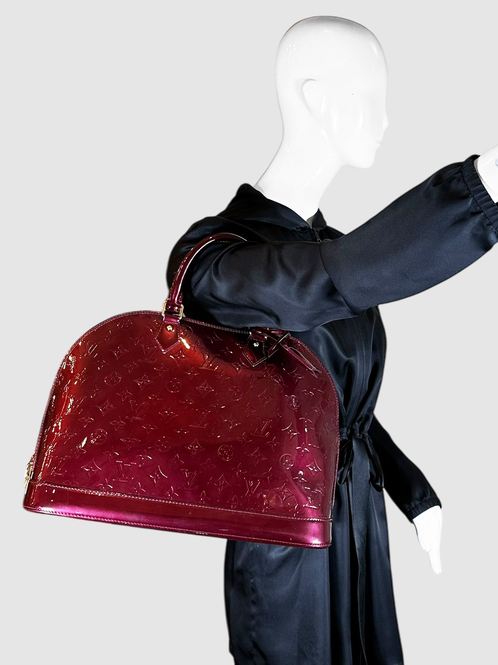 Vernis Alma GM Bag
