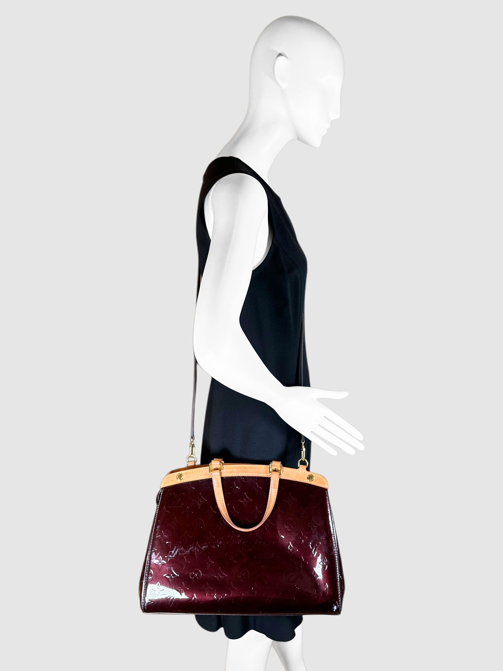 Vernis Monogram Brea MM Bag