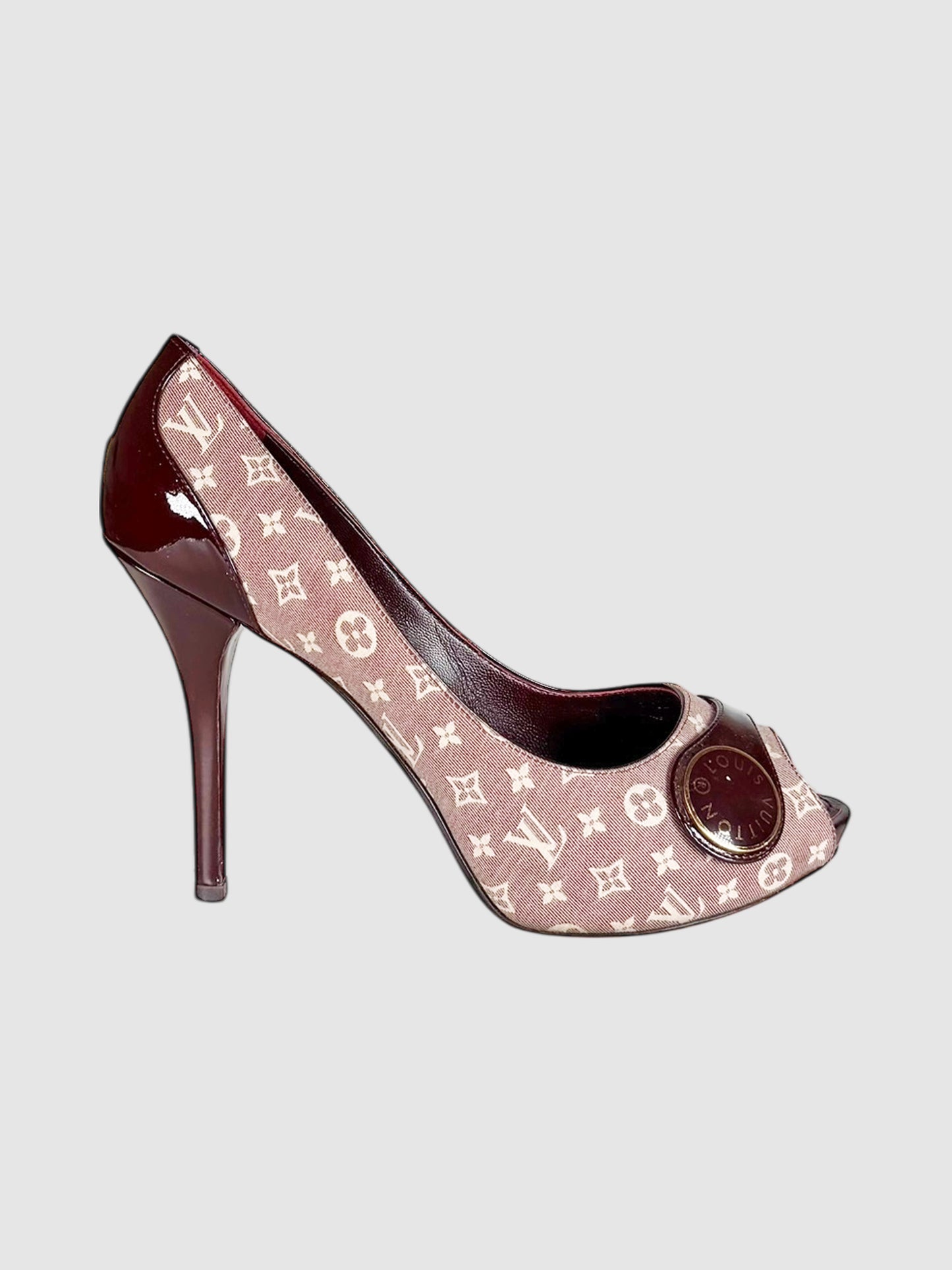 Monogram Judy Pumps