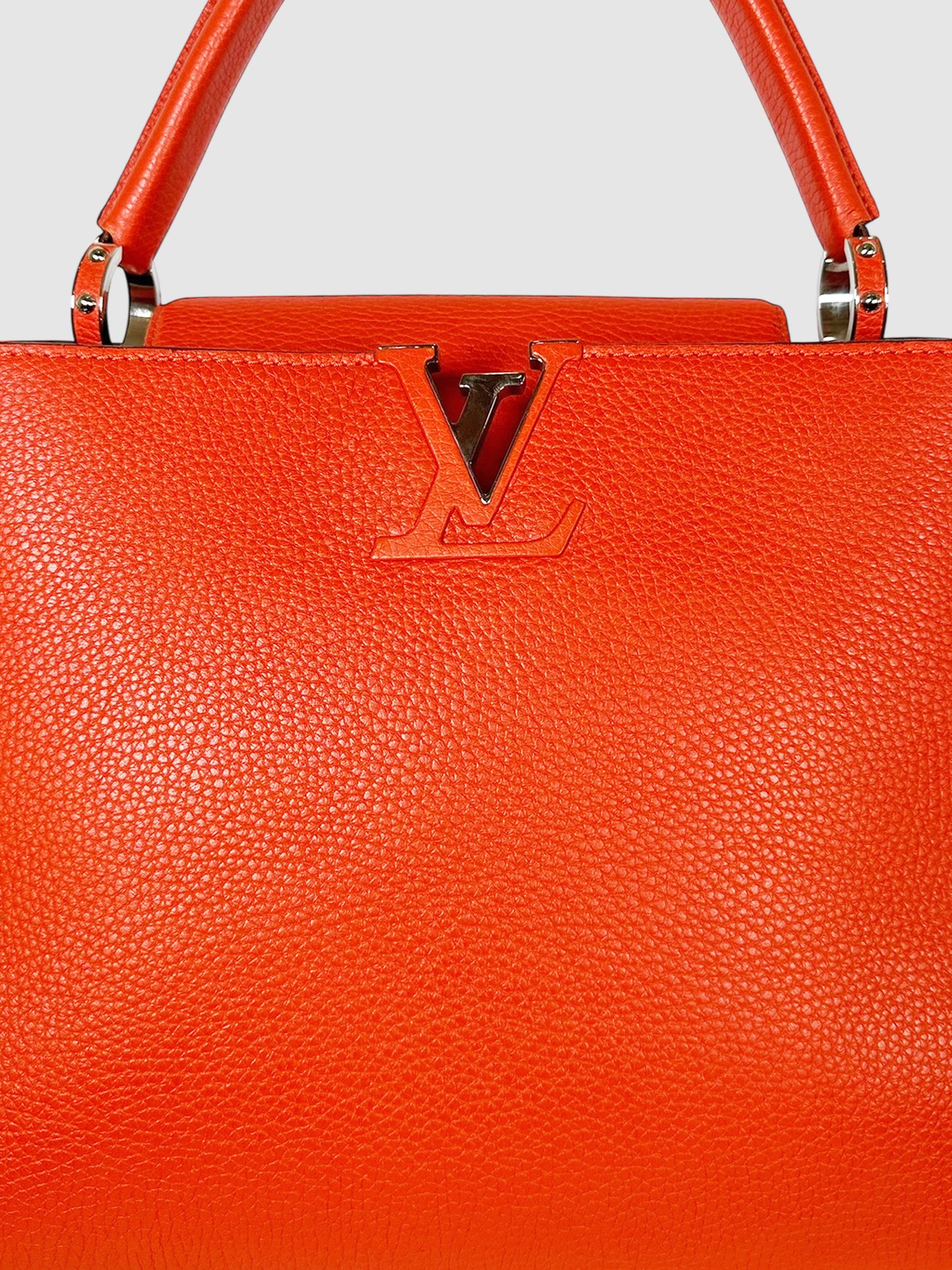 Capucines MM Bag