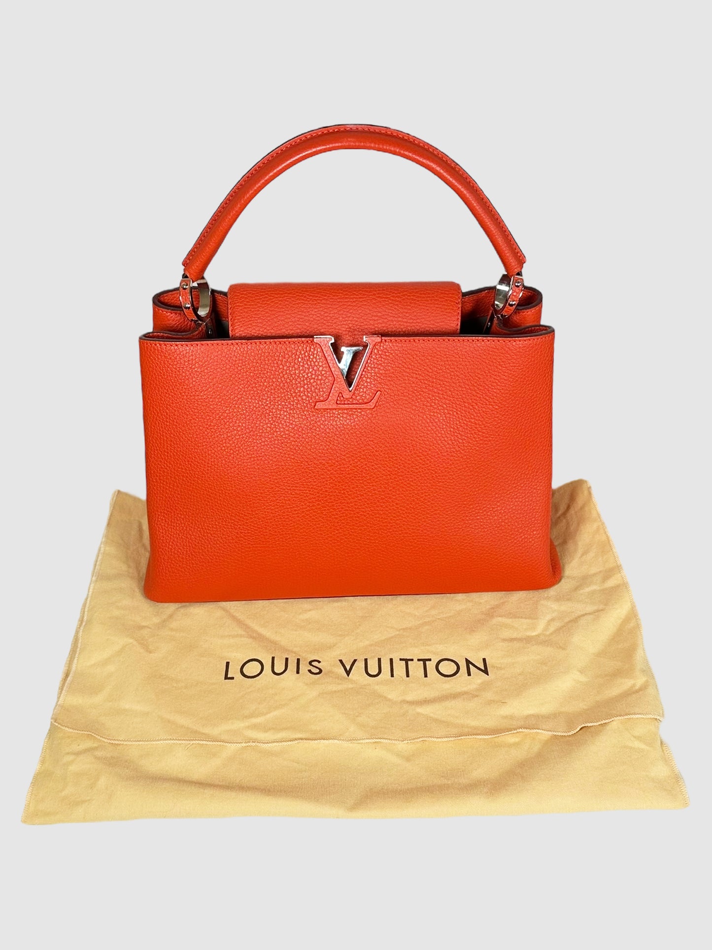 Capucines MM Bag
