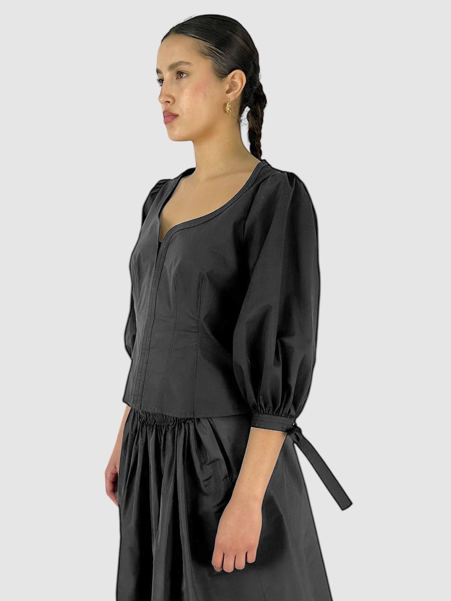 Hook Closure Top