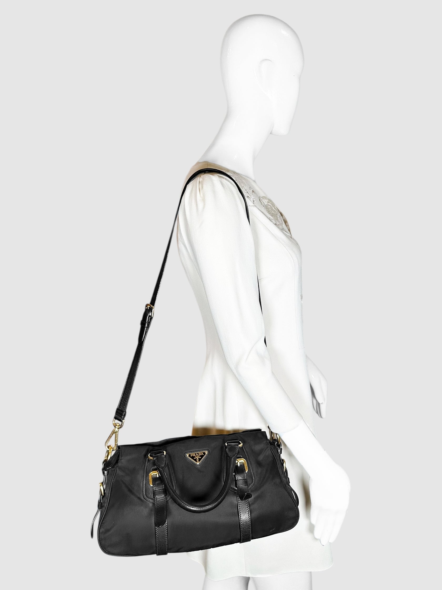 Tessuto Shoulder Bag