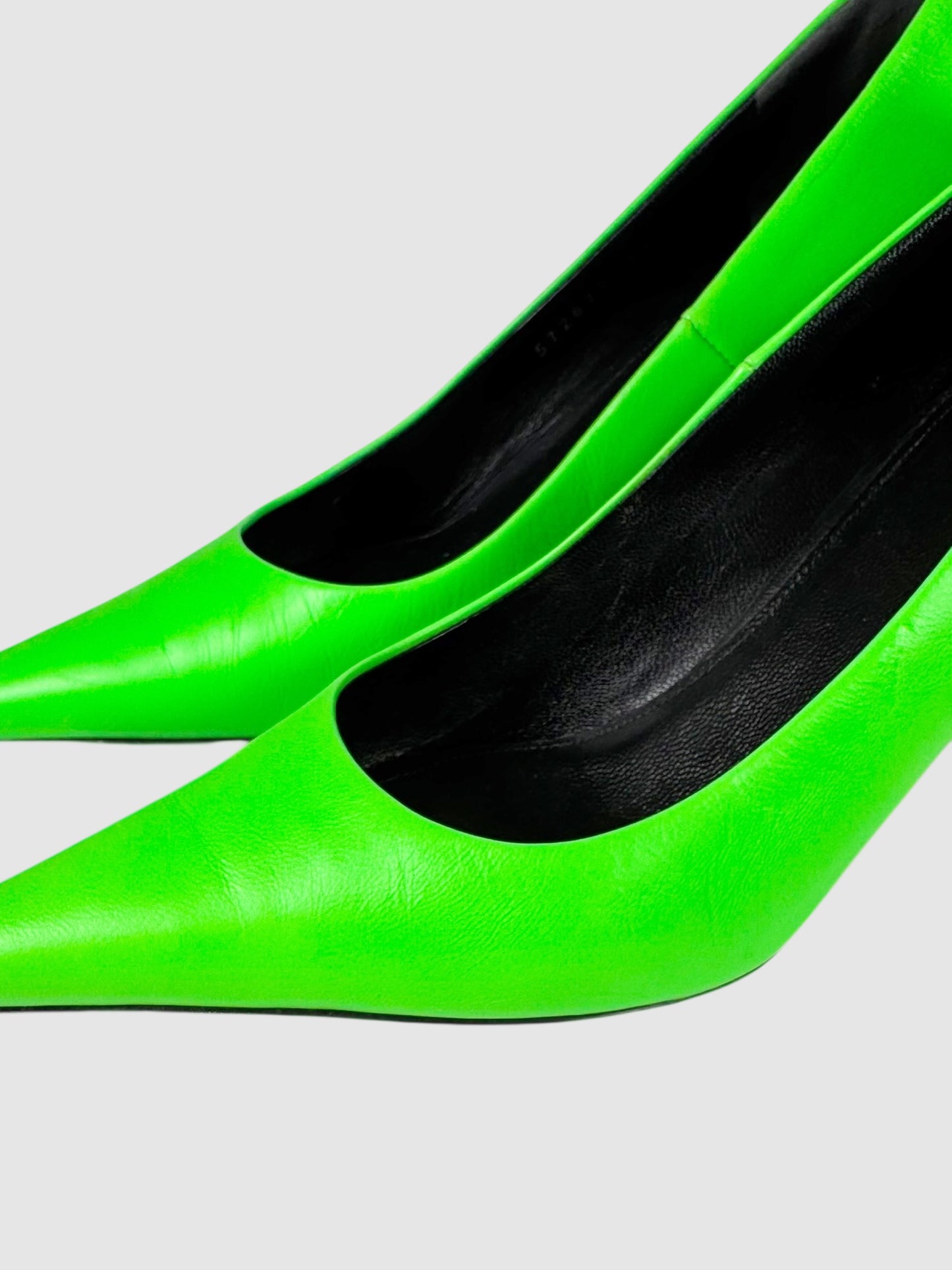 Square Knife Pumps