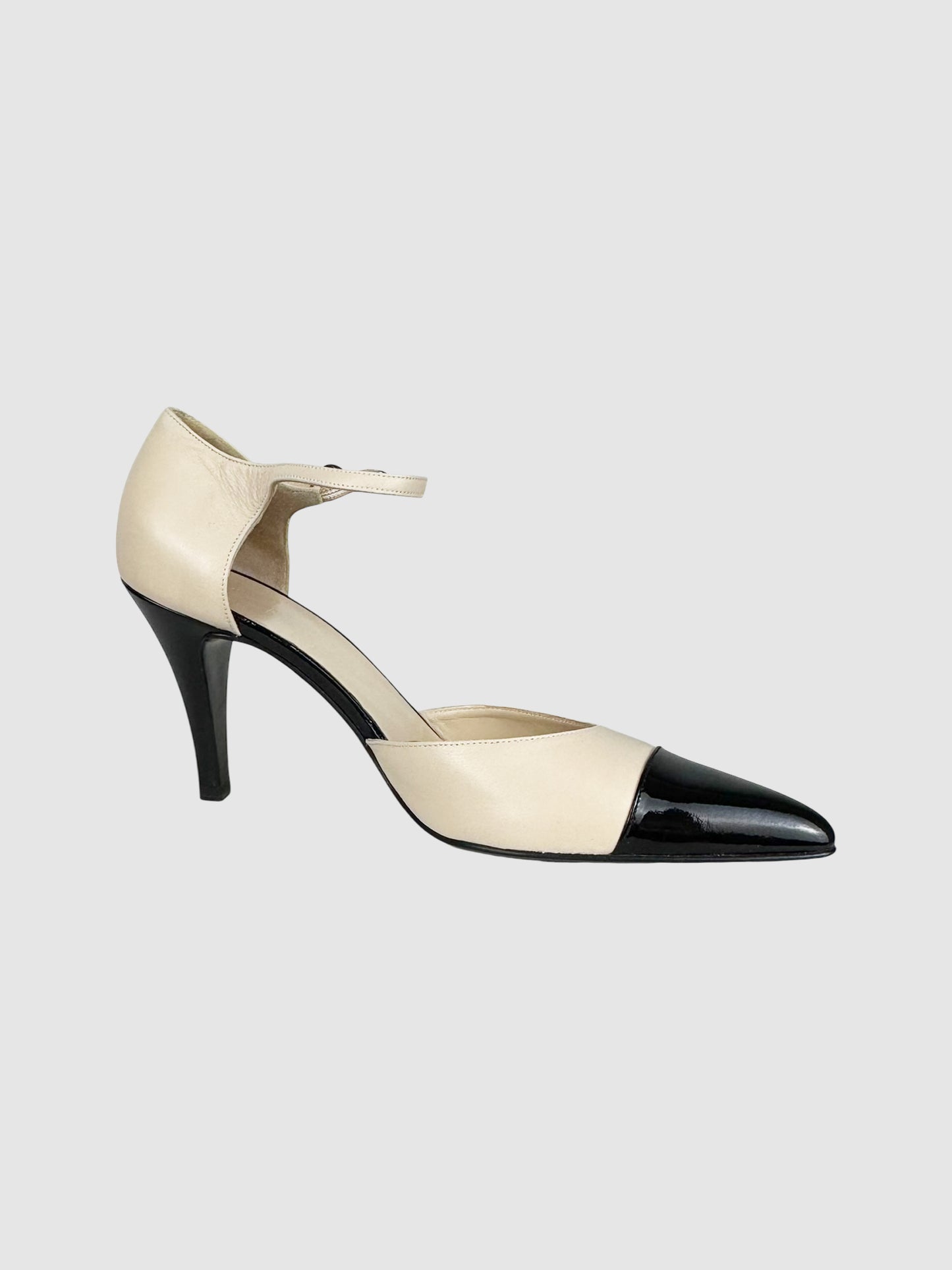 2003 D'Orsay Pumps