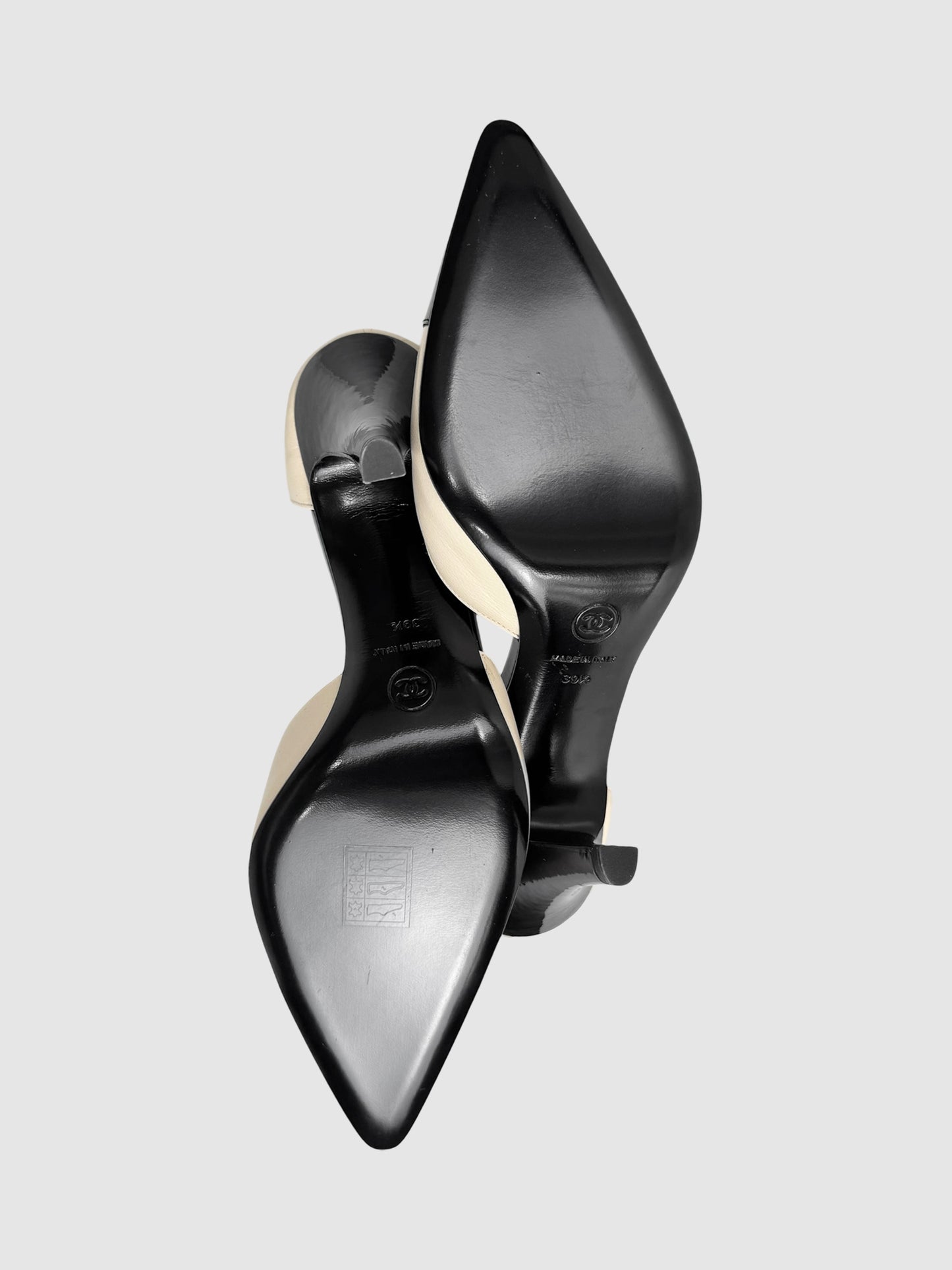 2003 D'Orsay Pumps