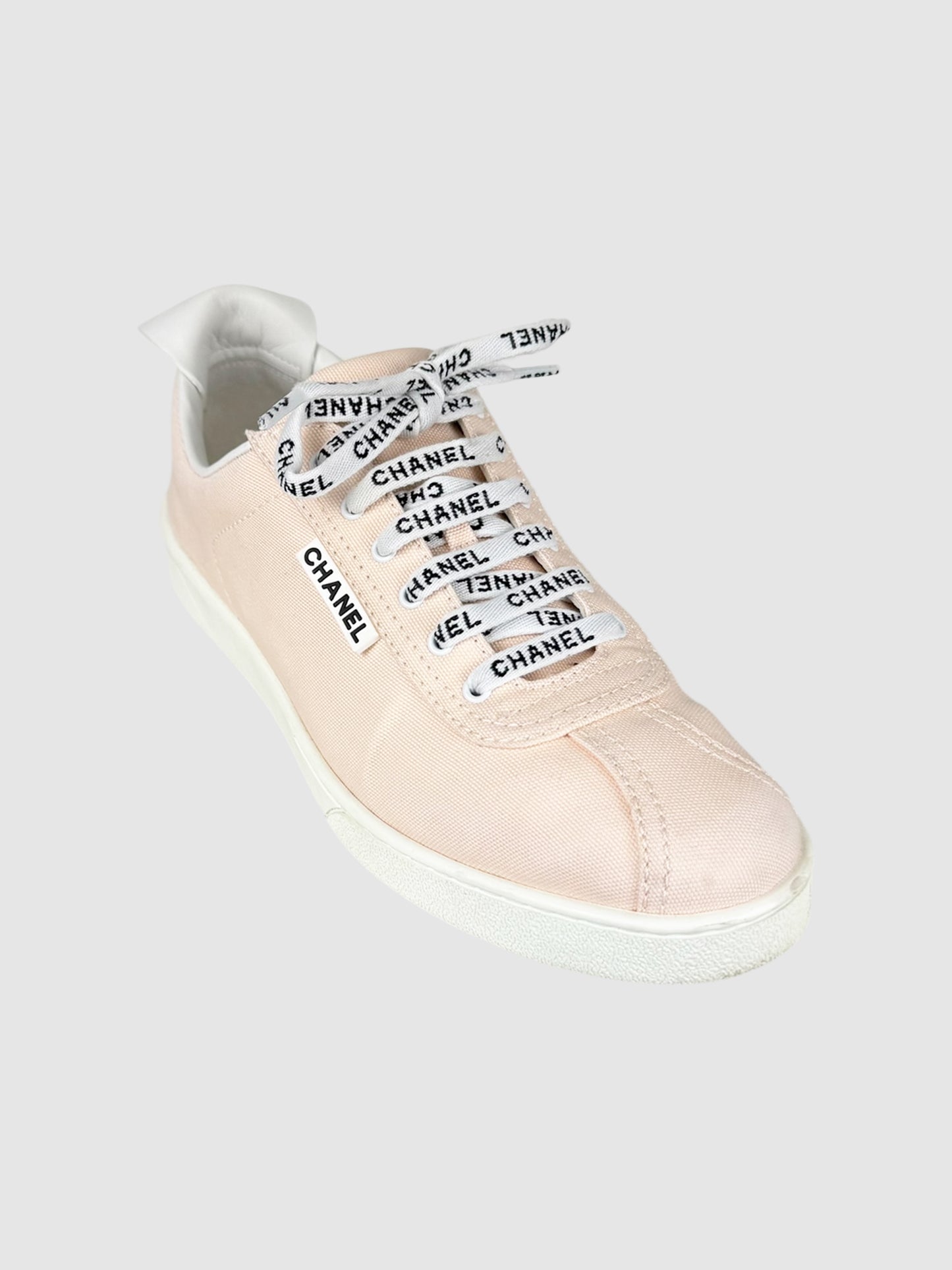 Chanel Pink Weekender Canvas Lace-Up Sneakers, Size 41 Luxury Designer Resale Consignment Toronto Logo VSP Vestiaire