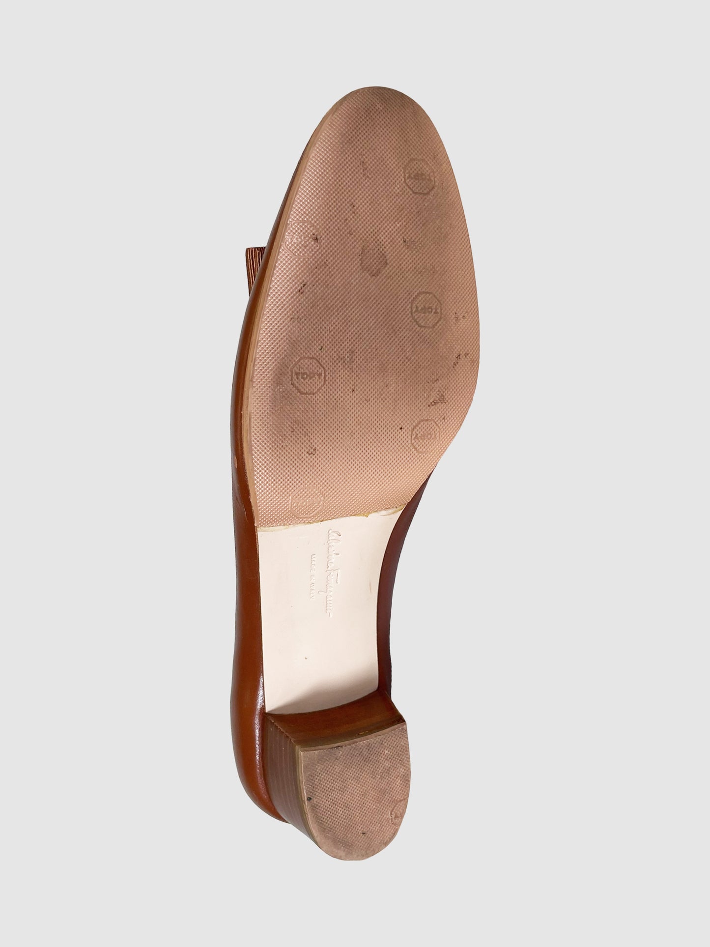 Salvatore Ferragamo Leather Pumps - Size 8.5