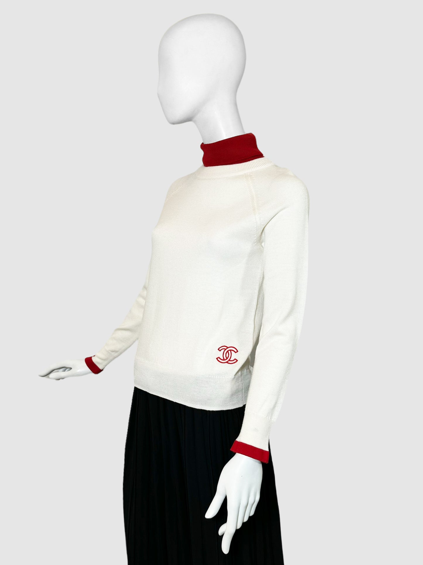 Wool Turtleneck Sweater - Size M