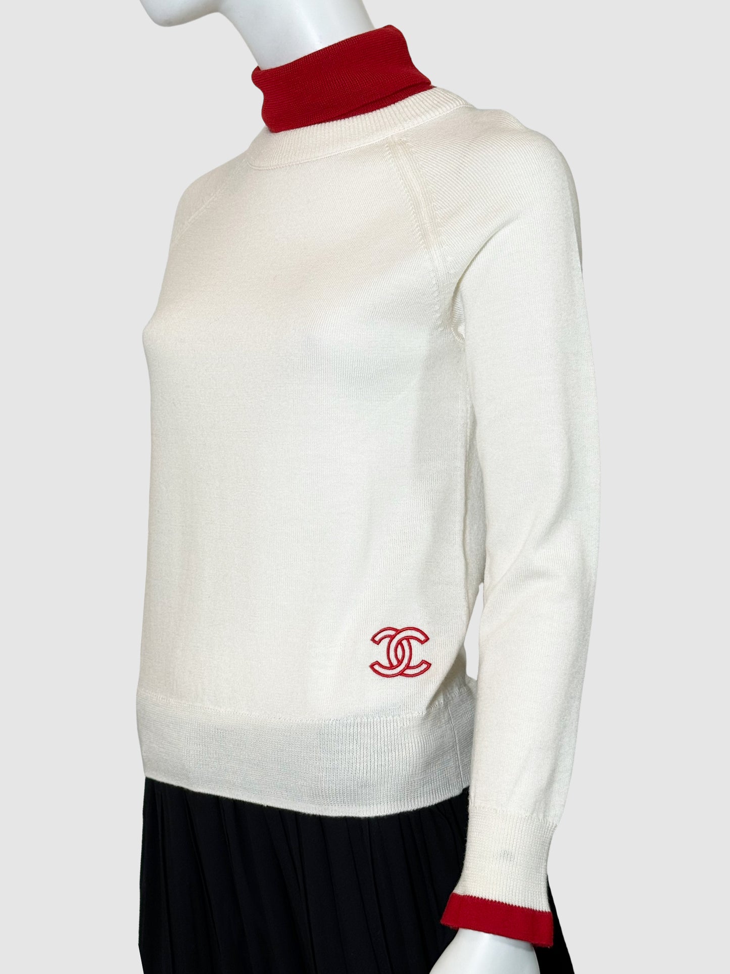 Wool Turtleneck Sweater - Size M