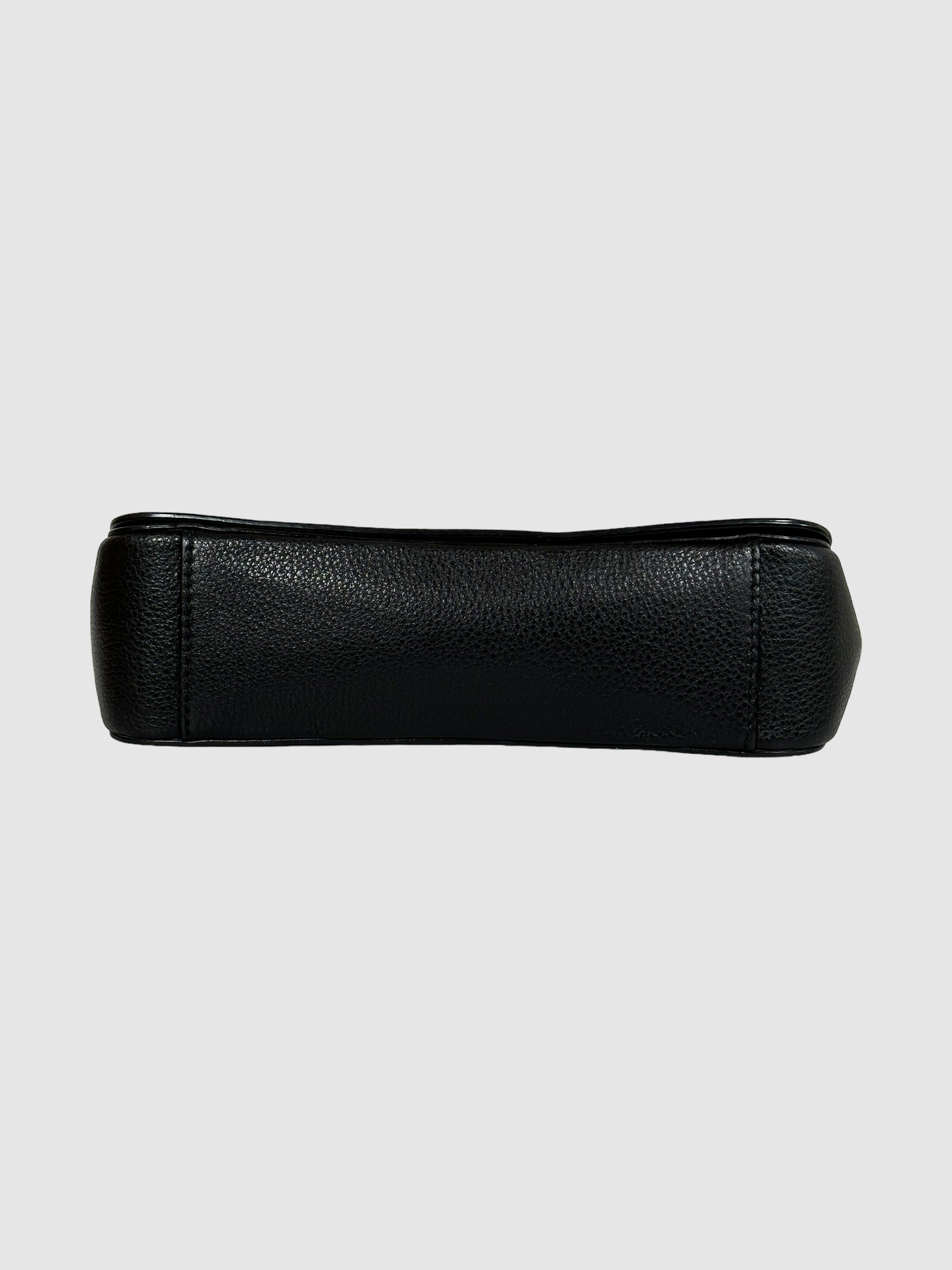Tory Burch Carter Pebbled Leather Shoulder Bags
