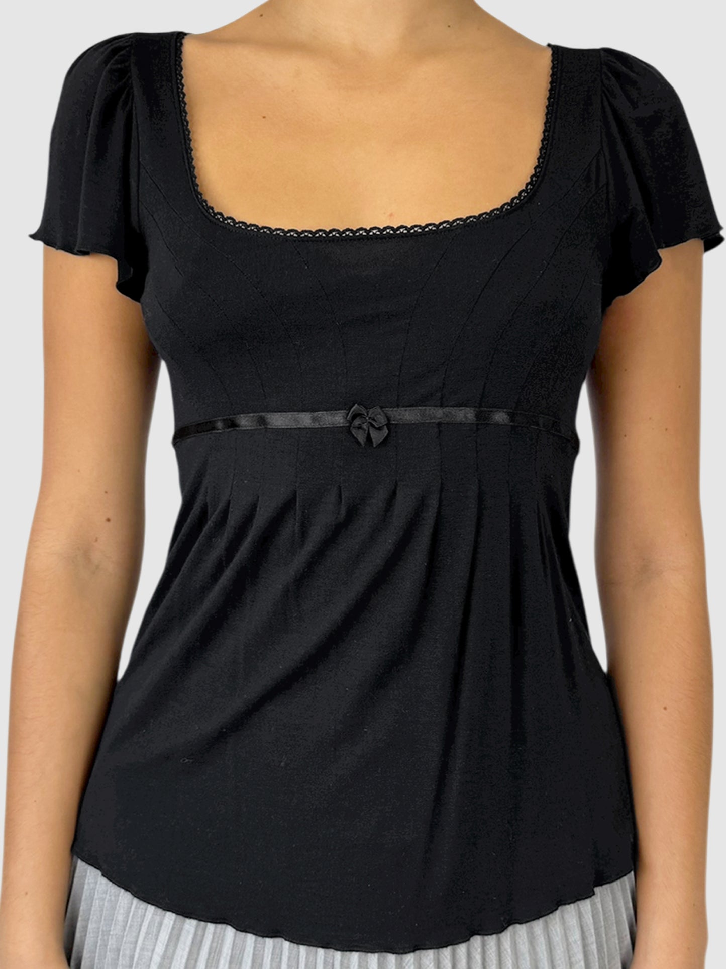 Scallop Trim Top
