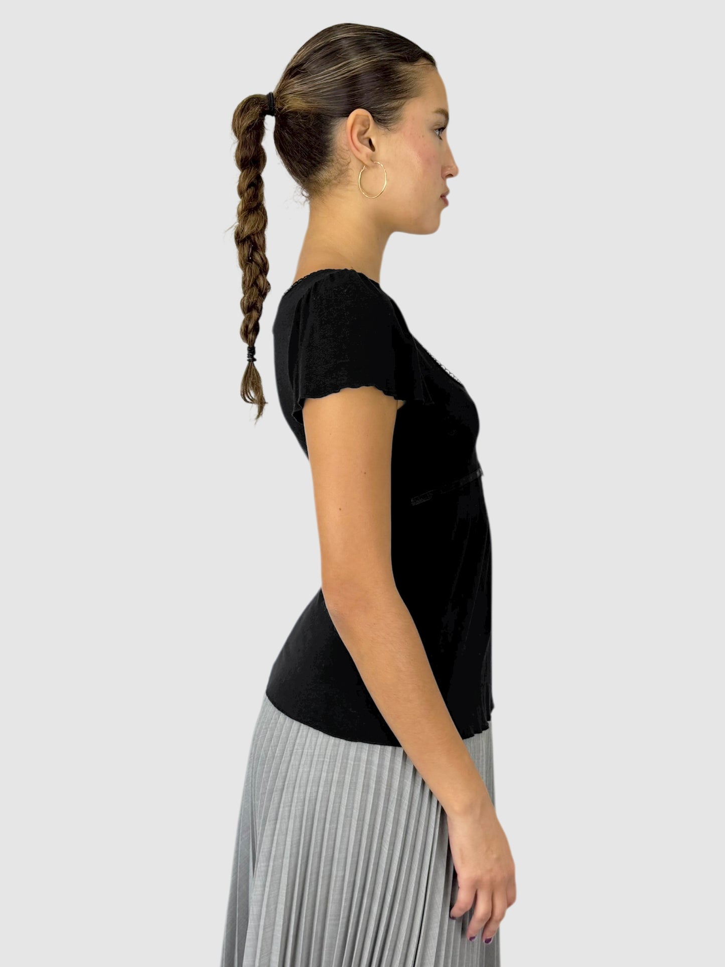 Scallop Trim Top