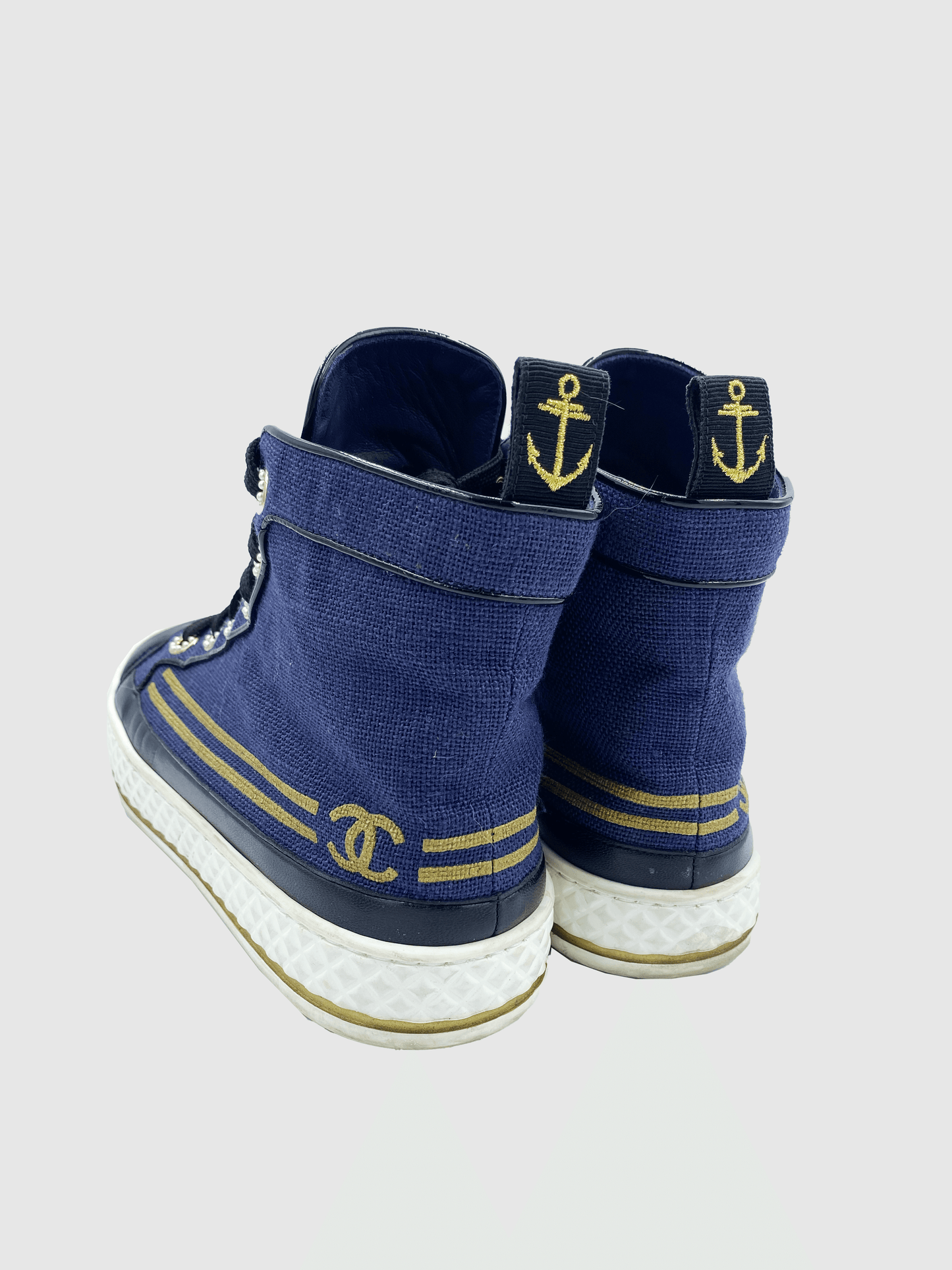 Chanel - Size 39 - Second Nature Boutique