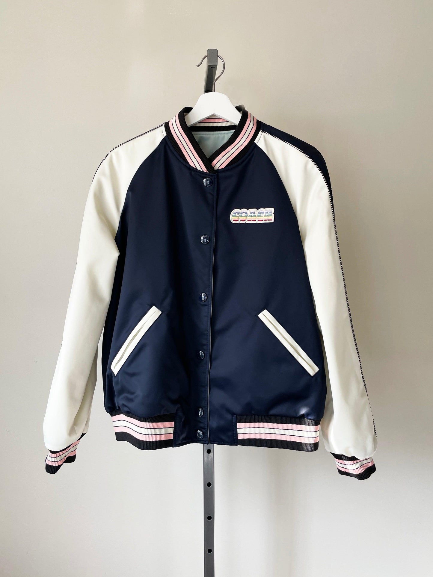 Coach - Size L - Second Nature Boutique