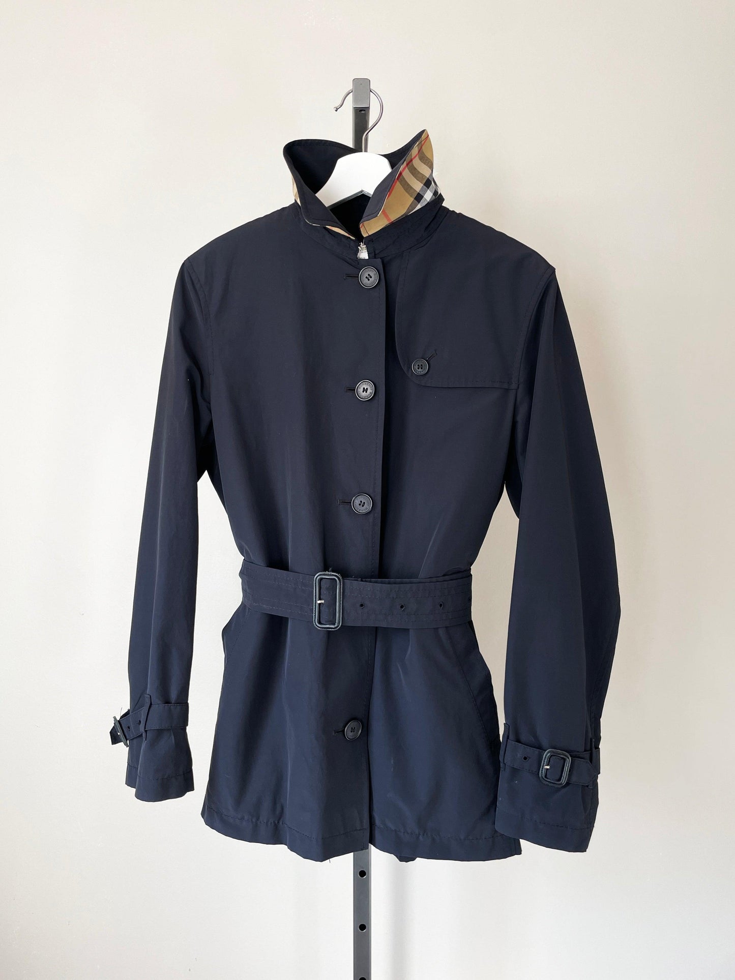 Burberry - Size M - Second Nature Boutique
