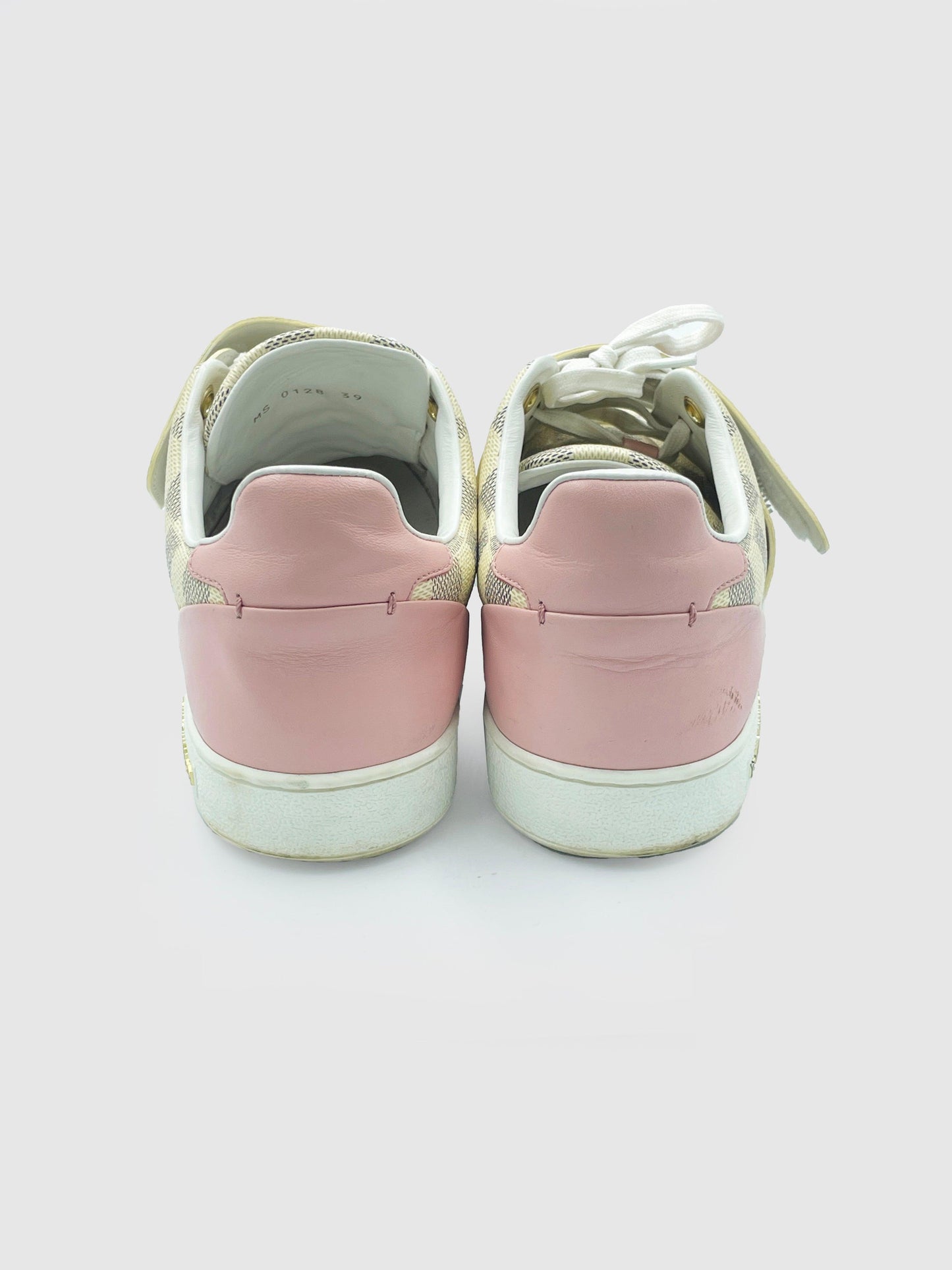 Louis Vuitton - Size 39 - Second Nature Boutique
