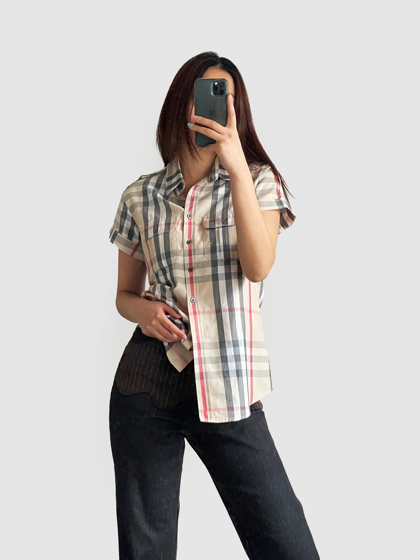 Burberry - Size L - Second Nature Boutique