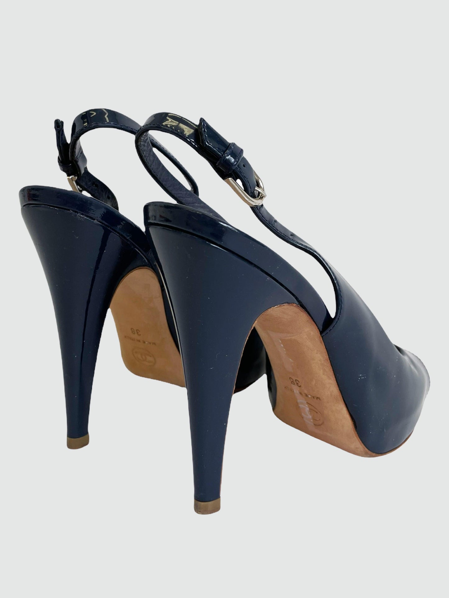 Chanel - Size 38 - Second Nature Boutique