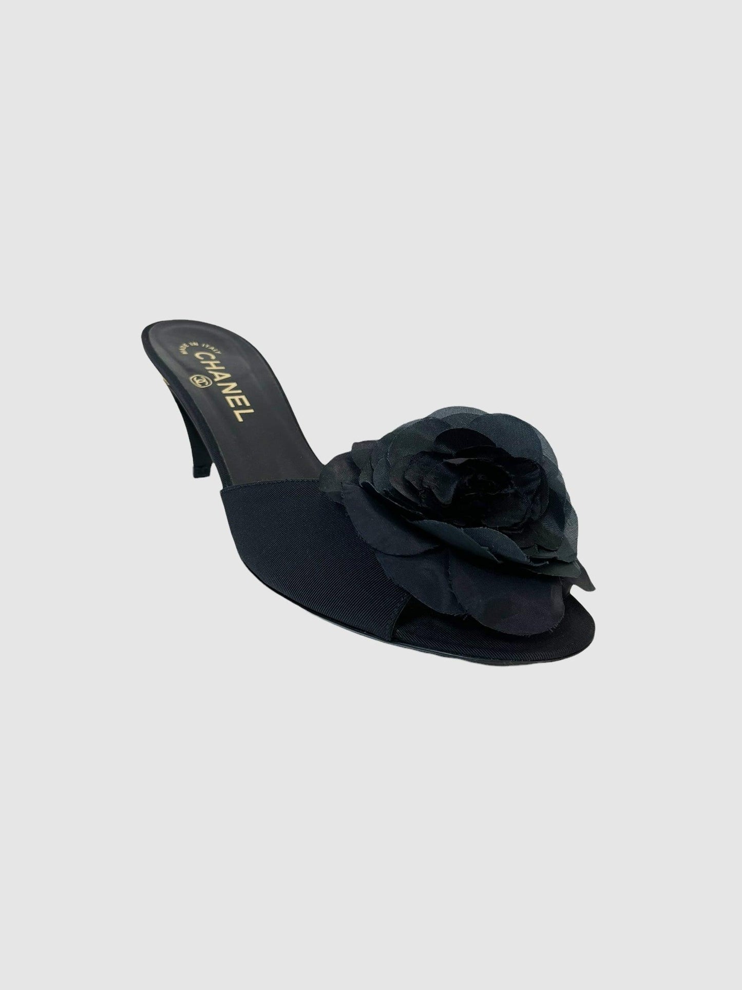 Chanel - Size 39 - Second Nature Boutique