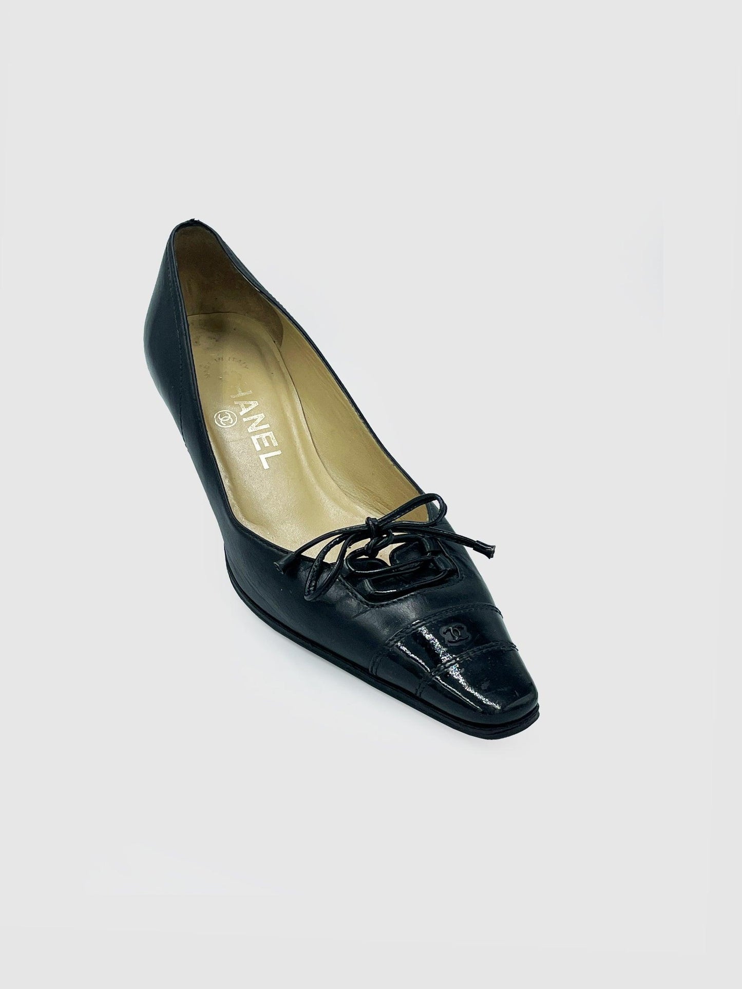 Chanel - Size 35 - Second Nature Boutique