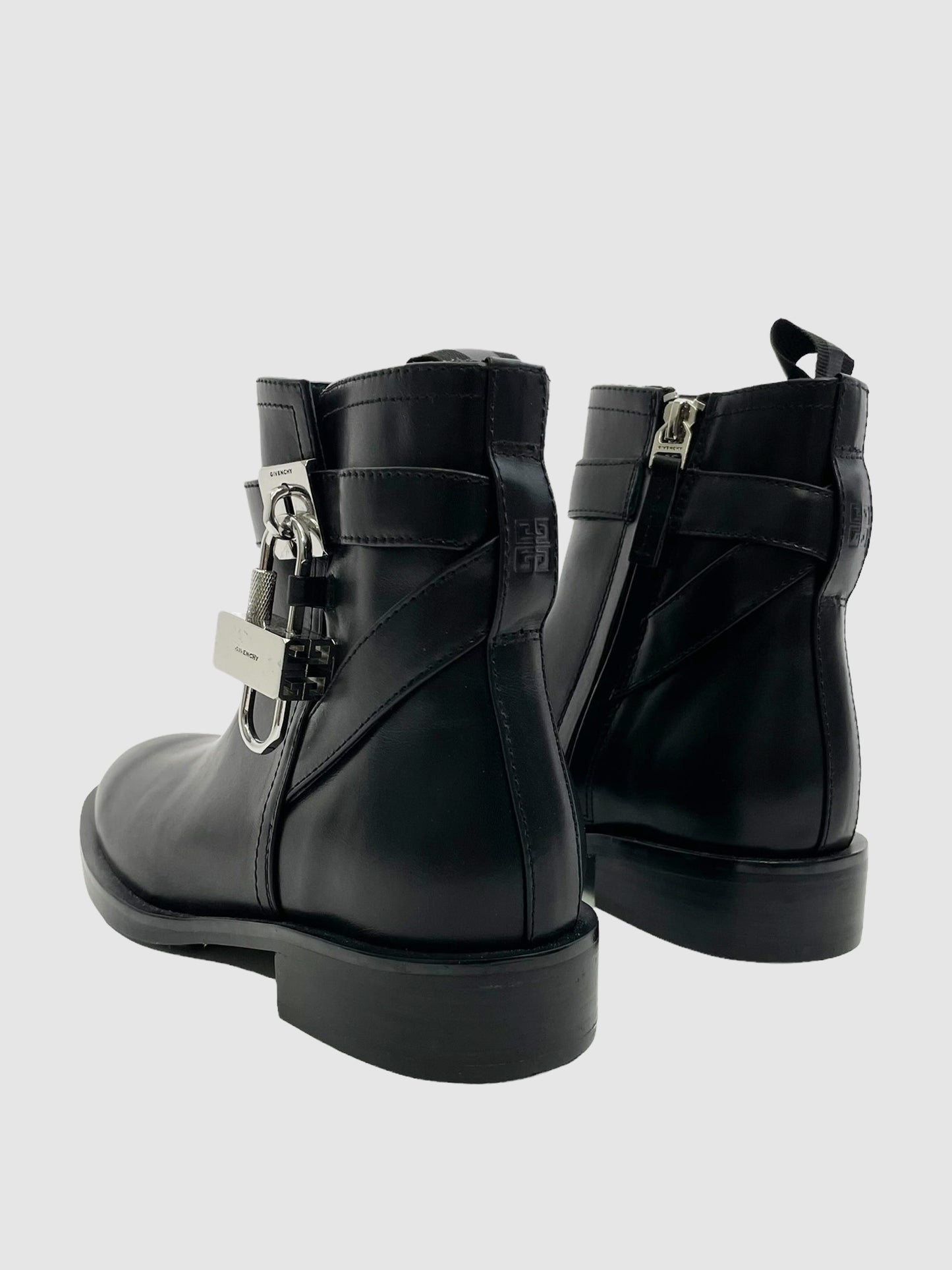Givenchy - Size 37