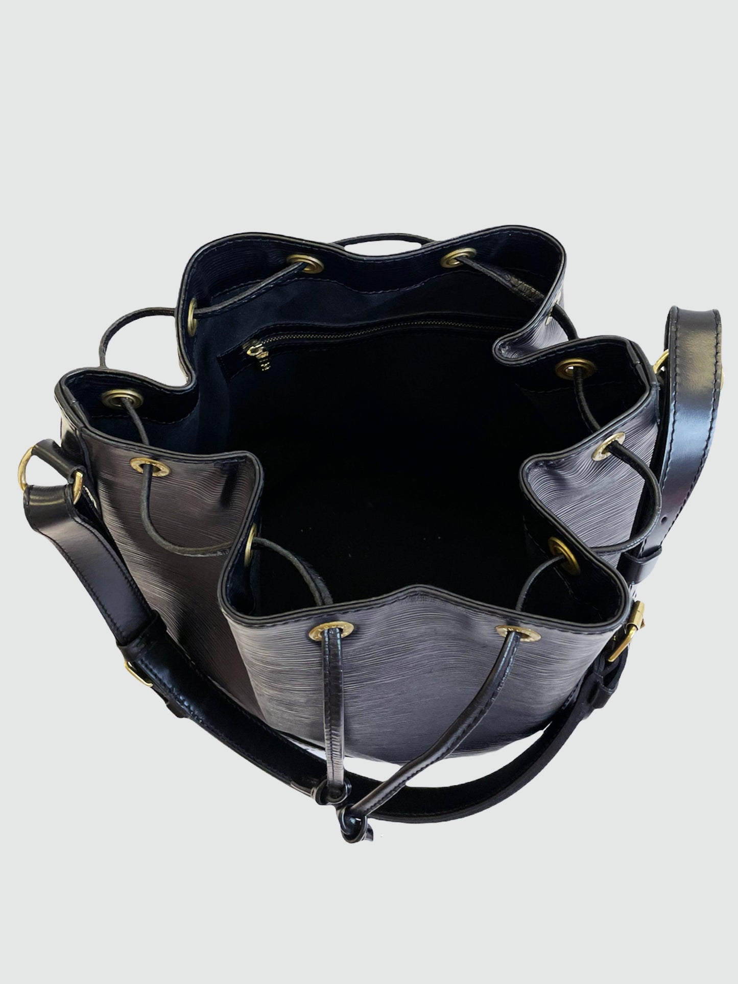 Louis Vuitton - Second Nature Boutique