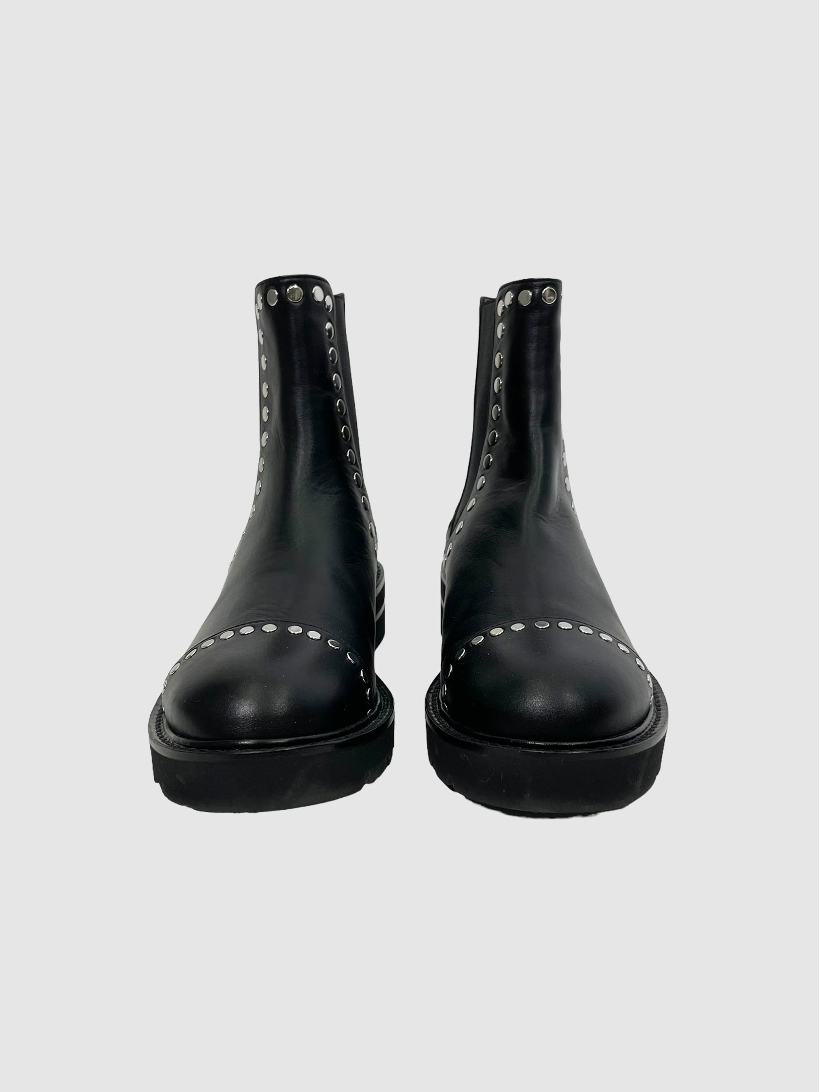 Stuart Weitzman - Size 7