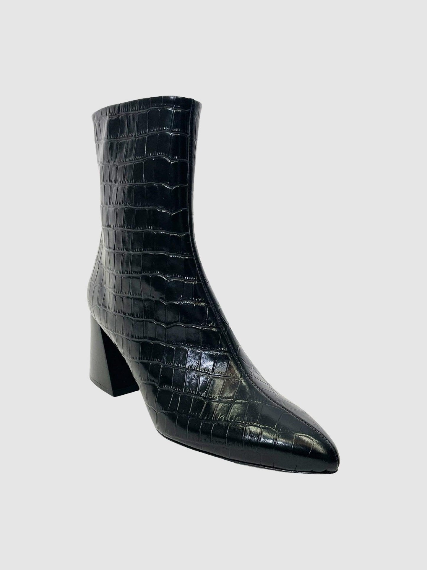 Thursday - Size 10.5 - Second Nature Boutique