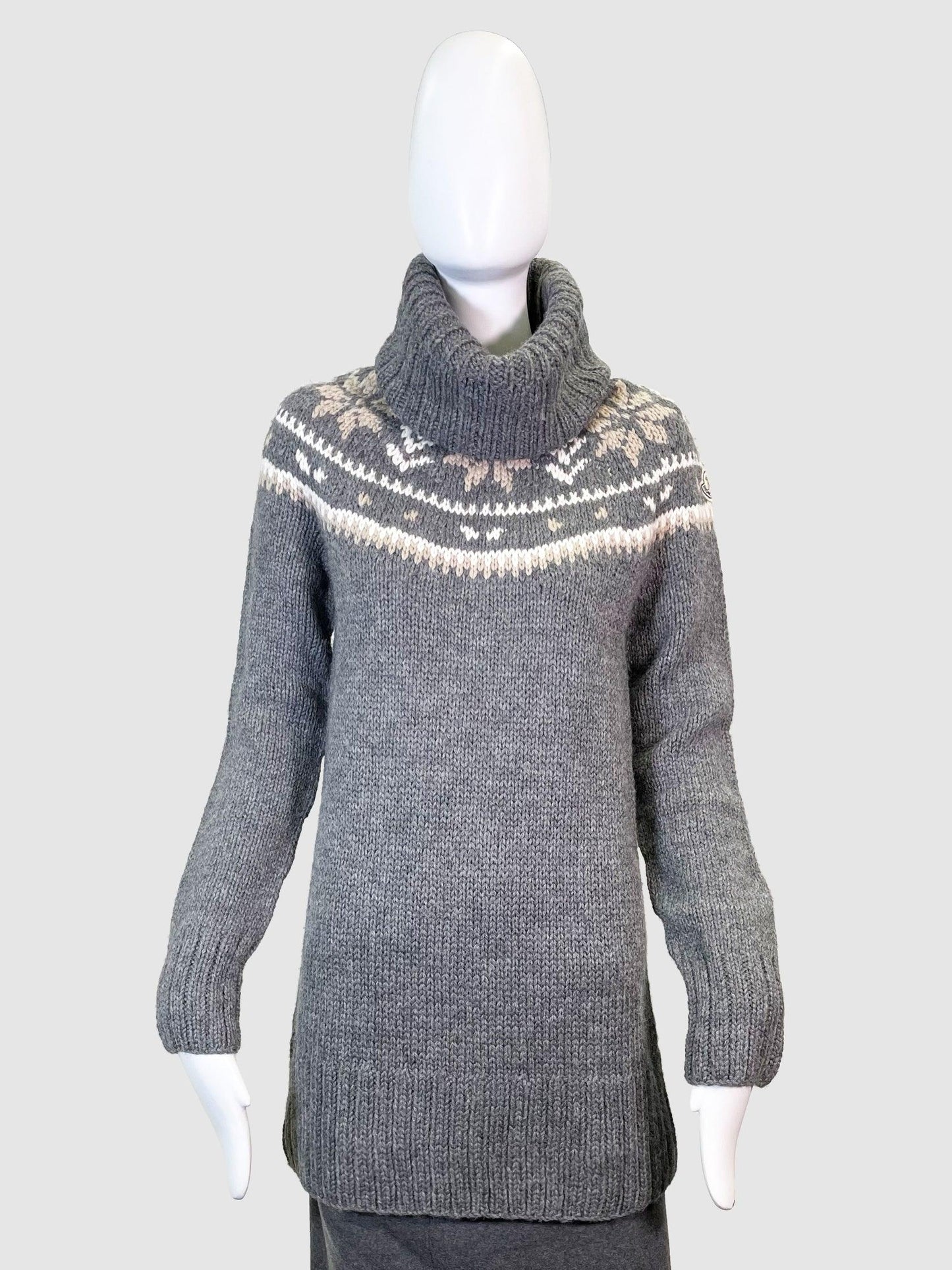 Moncler - Size L - Second Nature Boutique