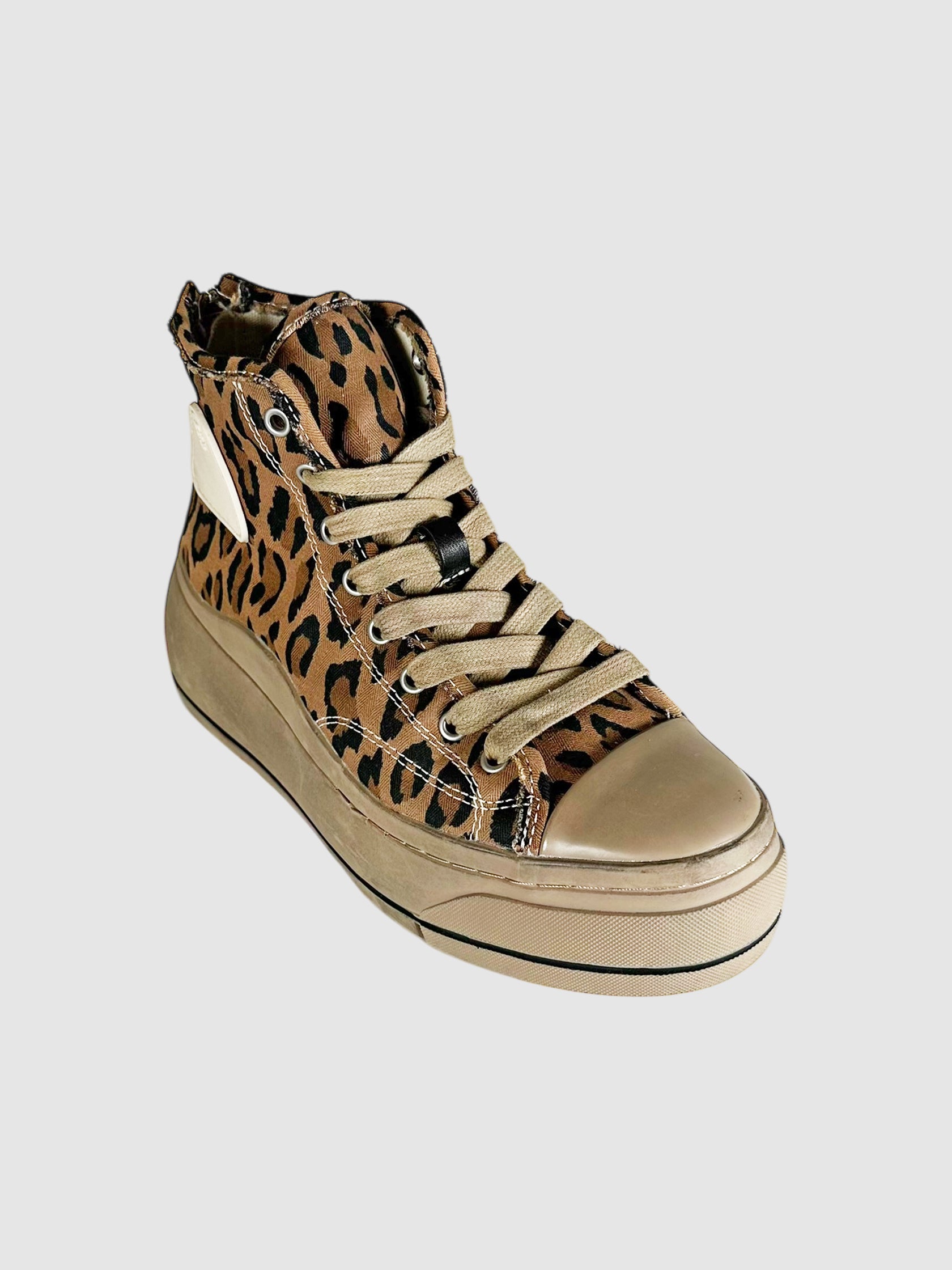 Cheetah Kurt Sneakers