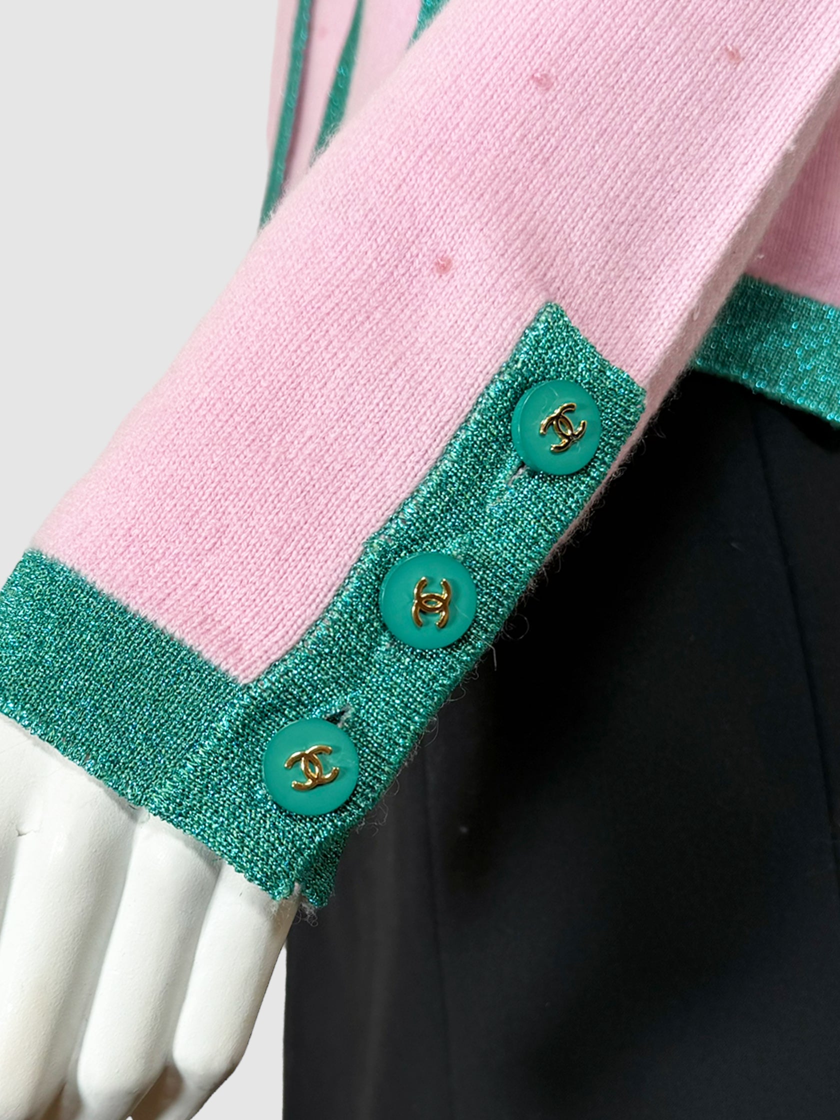 Sequinned Cashmere Shirt and Cardigan 2-Piece Set - Size 42