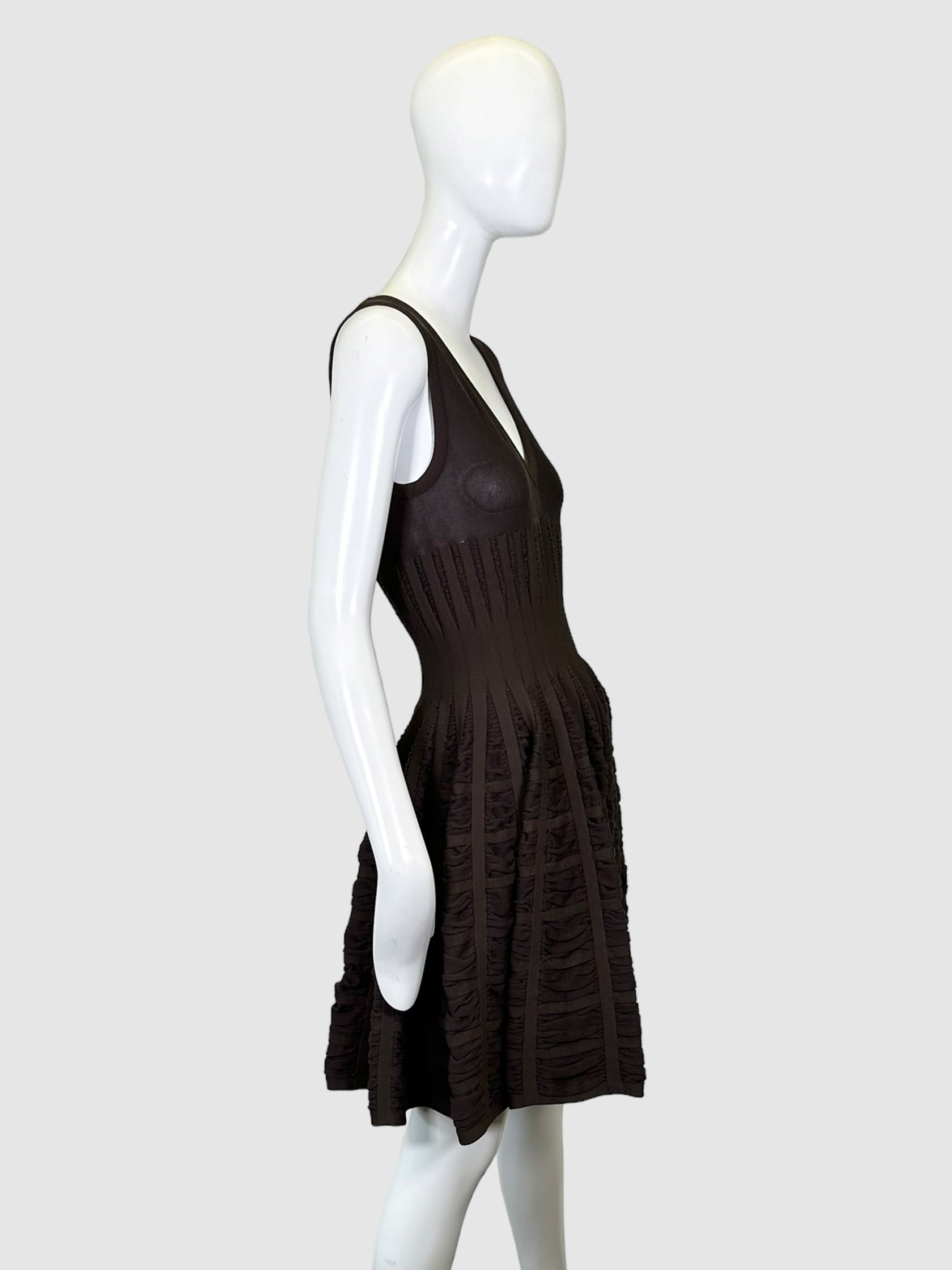 Alaïa Ribbed V-Neck Dress - Size M