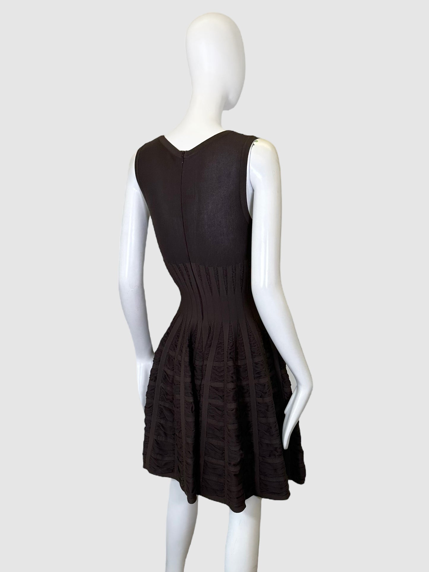 Alaïa Ribbed V-Neck Dress - Size M