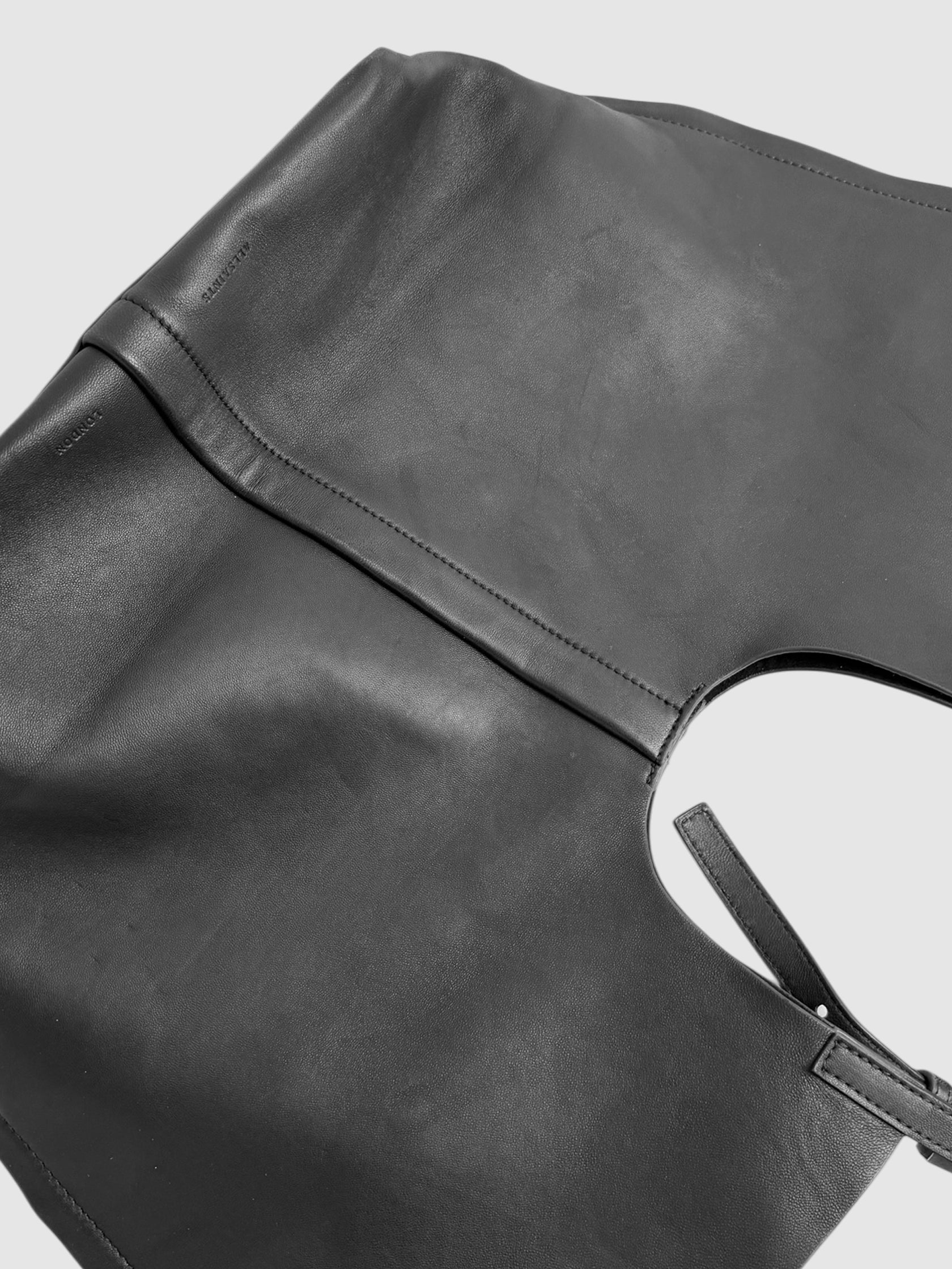 Ara East/West Tote