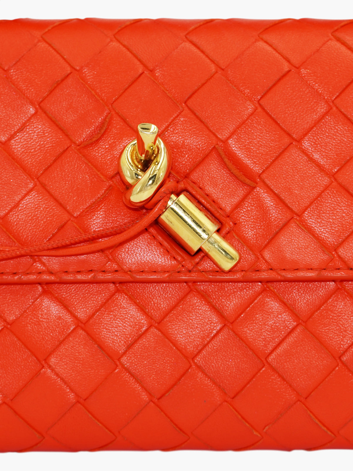 Intrecciato Andiamo Clutch